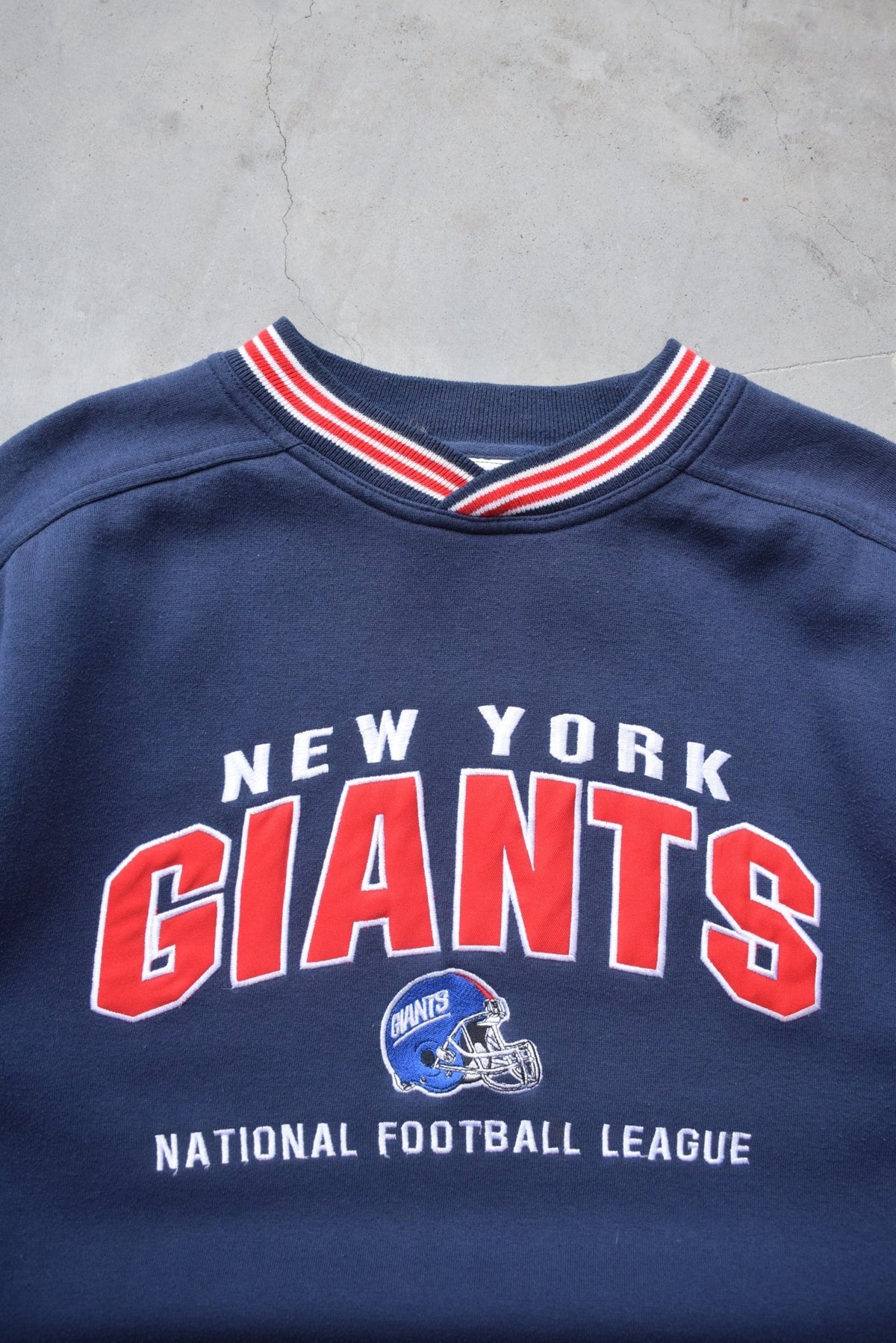 LEE Sports x NFL New York Giants Navy Embroidered Spellout Crewneck — 1990s (L) - Retrospective Store