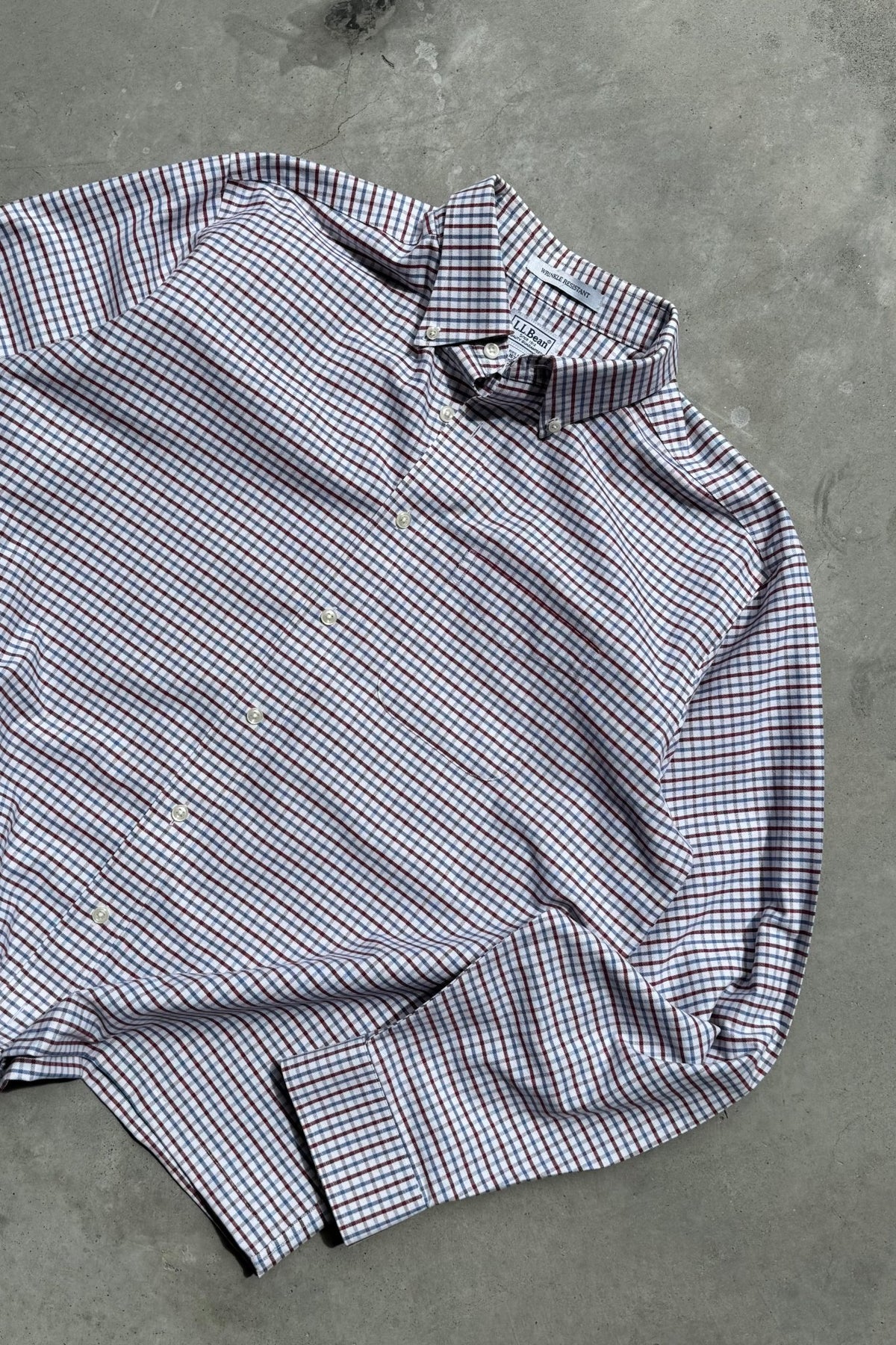 L.L. Bean Red, Blue & White Cropped Long Sleeve Button Up — 2000s (L) - Retrospective Store