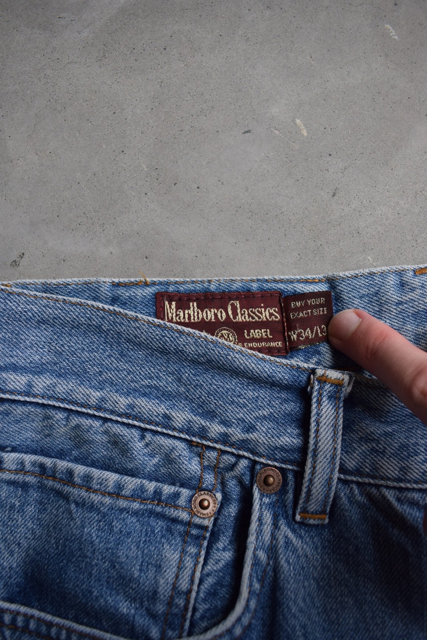 Marlboro Classic Jeans — 2000s (32) - Retrospective Store