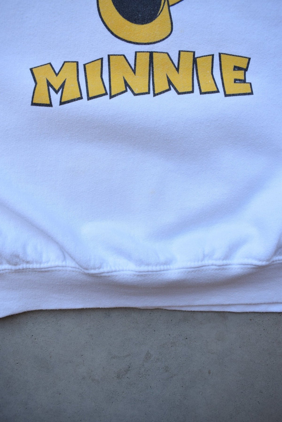 Minnie Mouse White Graphic Crewneck — 1990s (L) - Retrospective Store