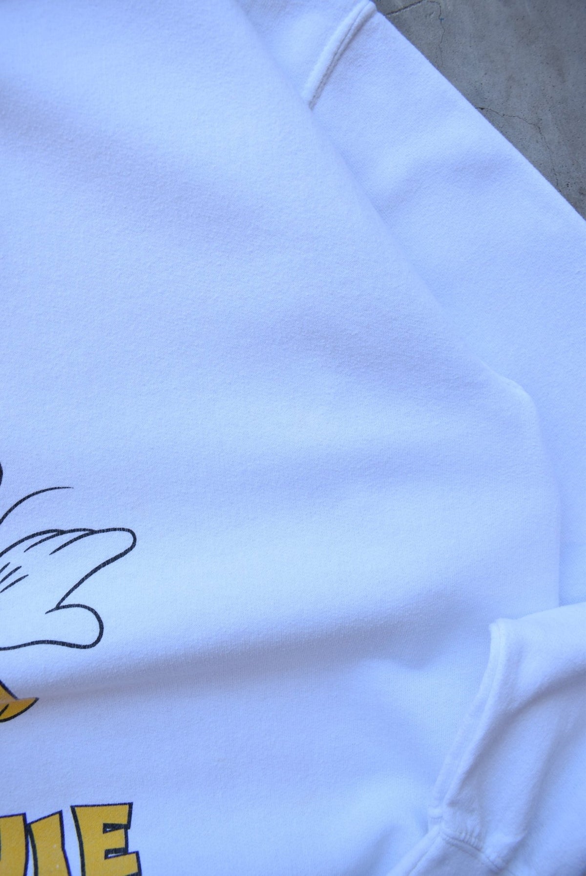 Minnie Mouse White Graphic Crewneck — 1990s (L) - Retrospective Store