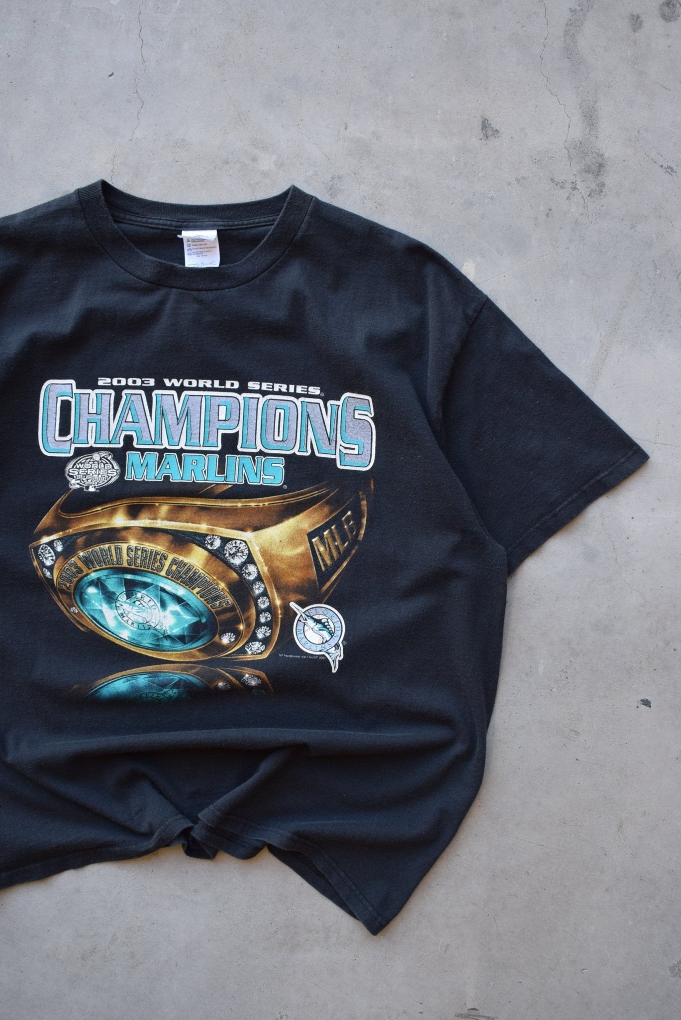 MLB Florida Marlins Champions Black Graphic Tee — 2003 (XL) - Retrospective Store