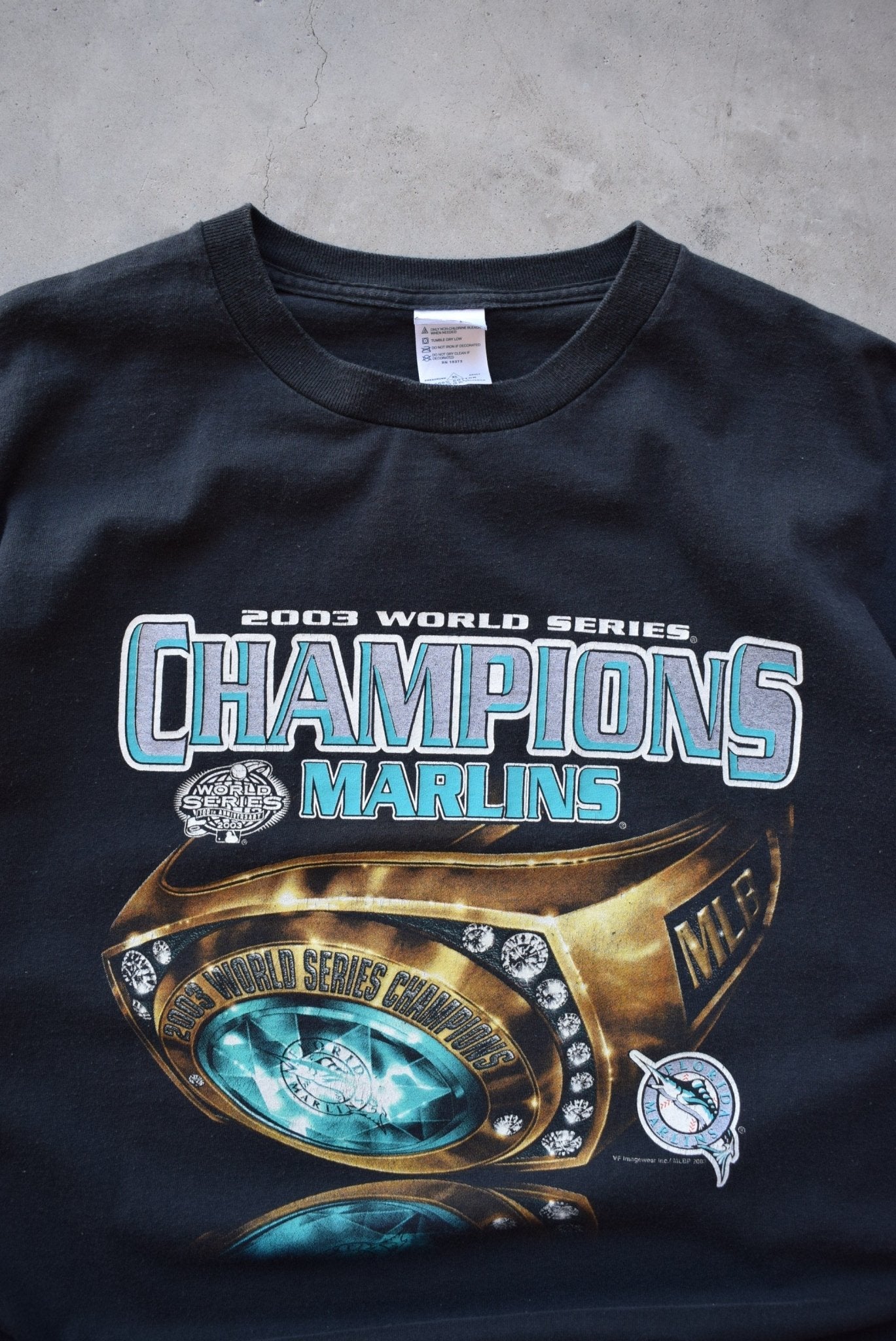 MLB Florida Marlins Champions Black Graphic Tee — 2003 (XL) - Retrospective Store