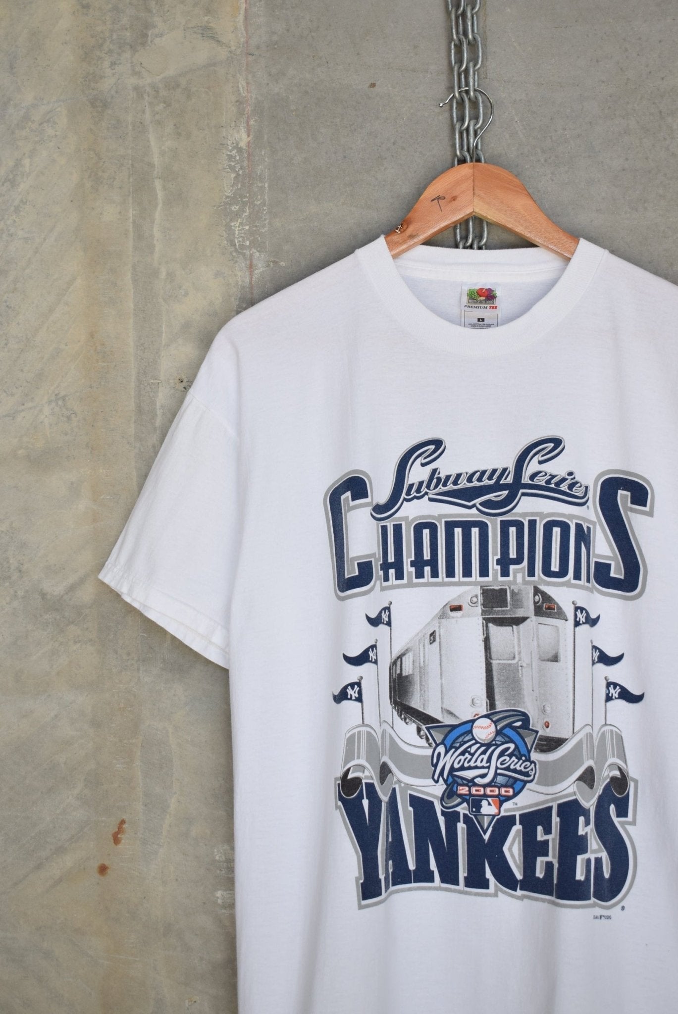 MLB New York Yankees Champions Tee — 2000 (L) - Retrospective Store