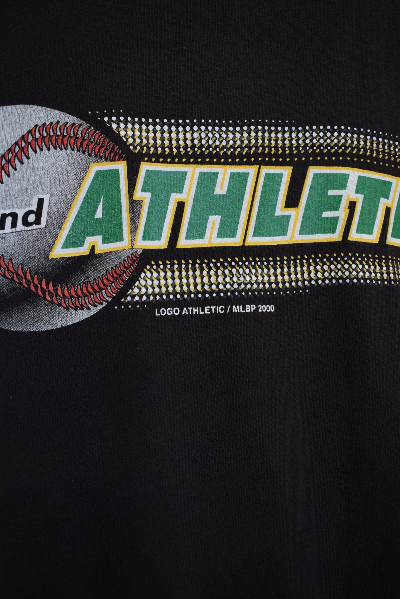 MLB Oakland Athletics Tee — 2000 (XL) - Retrospective Store
