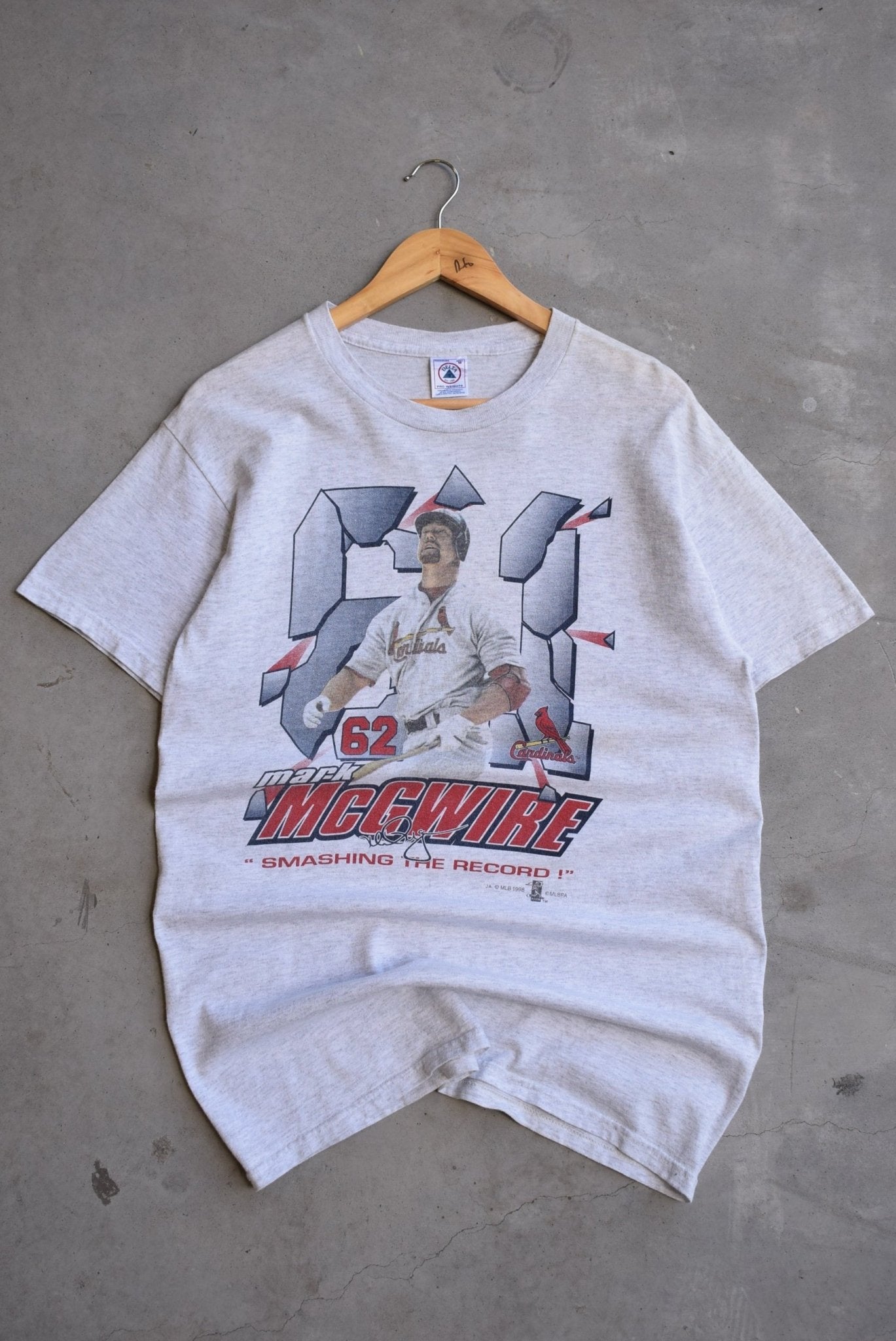 MLB St. Louis Cardinals Mark McGwire Tee — 1998 (M) - Retrospective Store