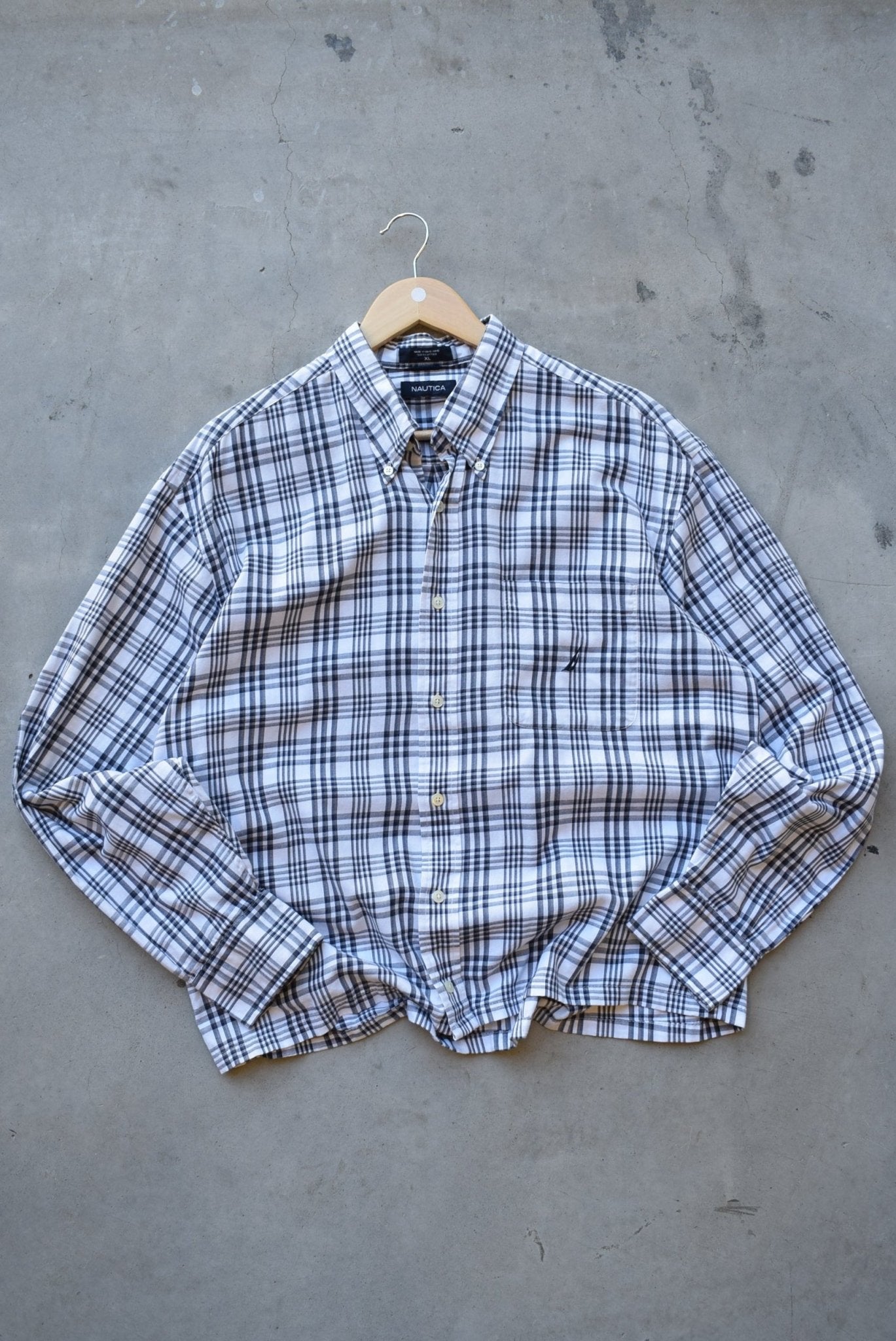 Nautica Black & White Cropped Long Sleeve Button Up — 2000s (L) - Retrospective Store