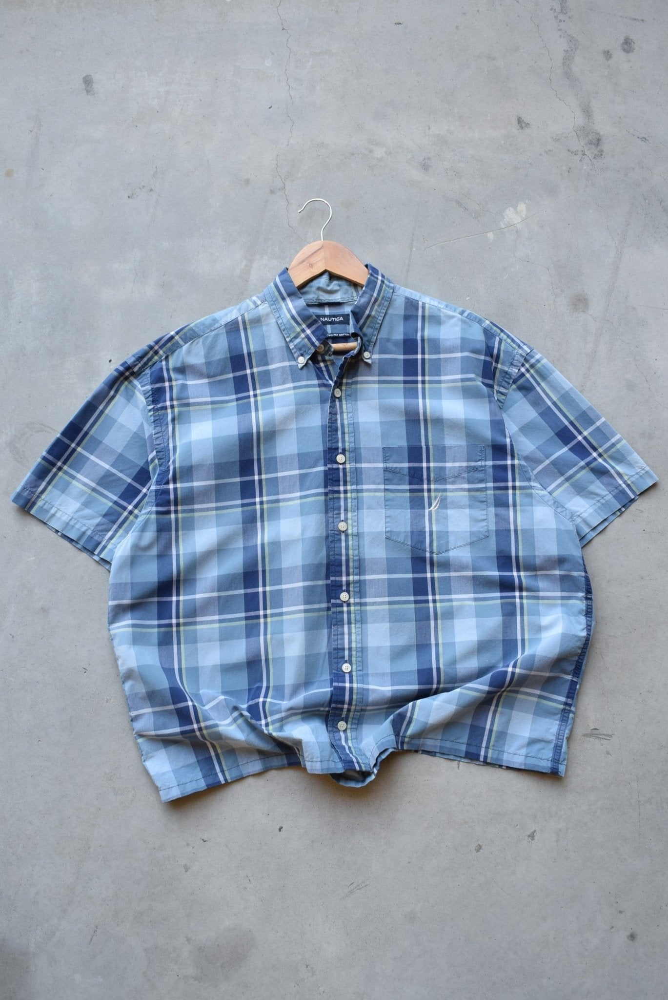 Nautica Blue Cropped Button Up — 2000s (L/XL) - Retrospective Store