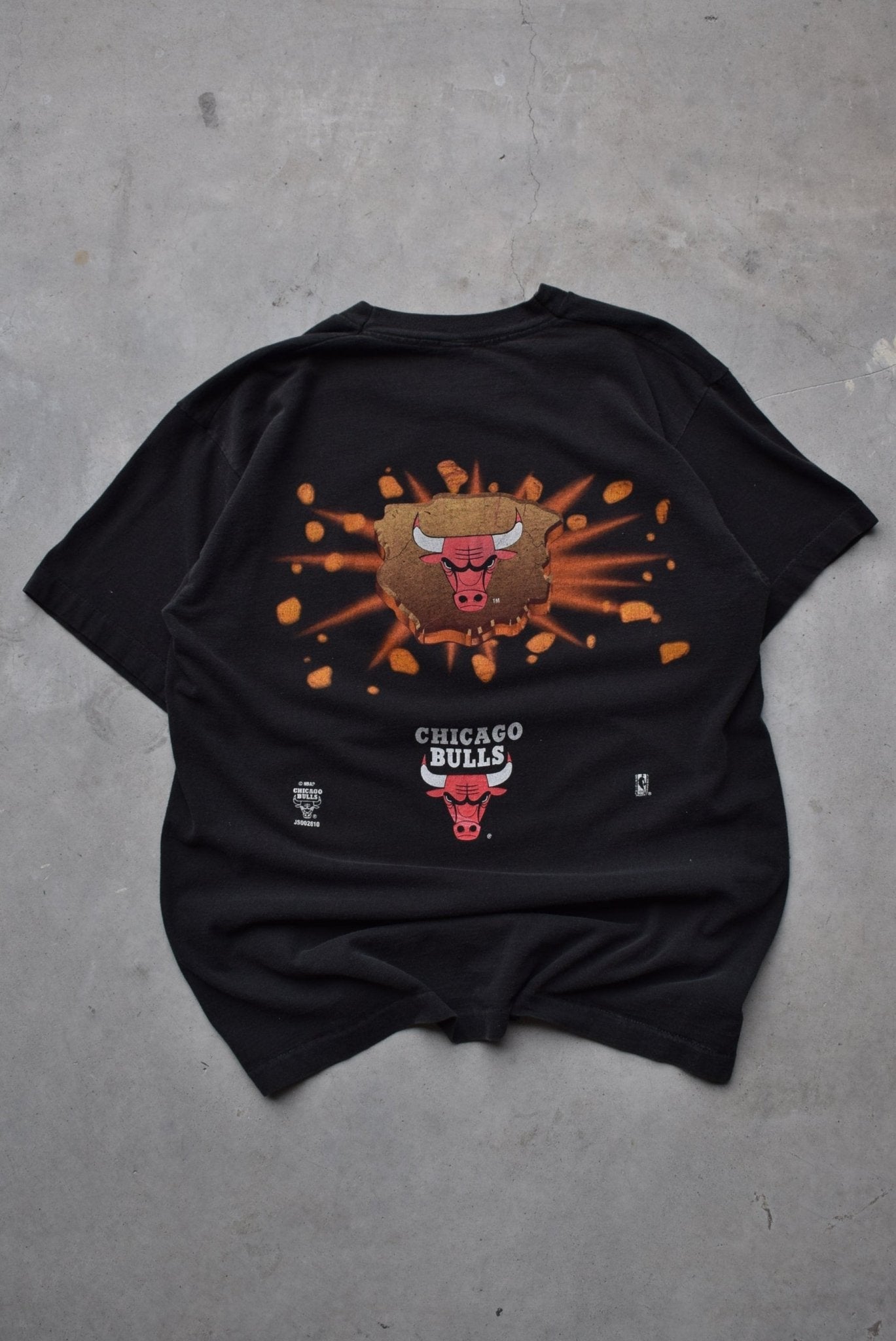 NBA Chicago Bulls Black Graphic Tee — 1990s (L) - Retrospective Store