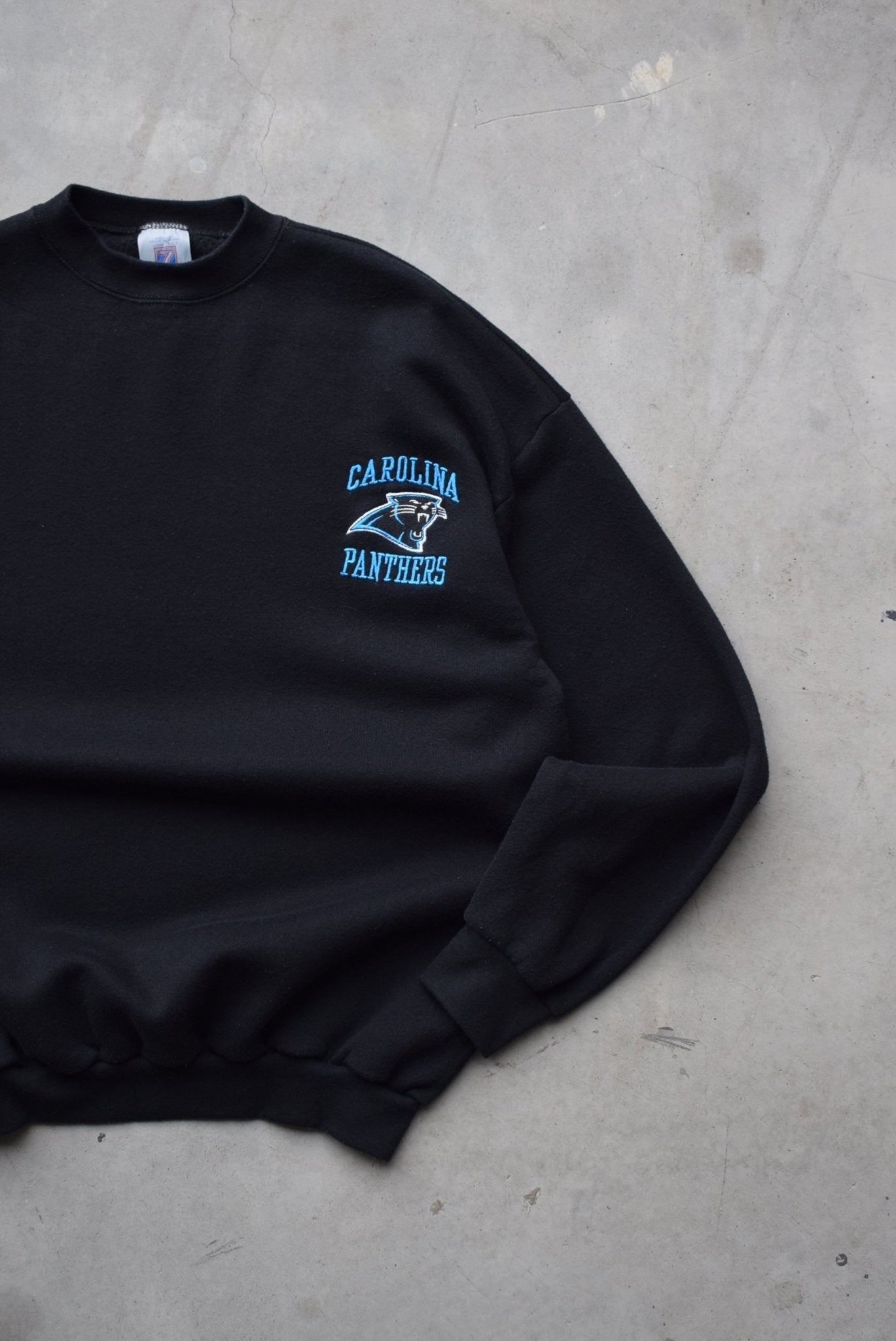 NFL Carolina Panthers Black Embroidered Crewneck — 1990s (L/XL) - Retrospective Store