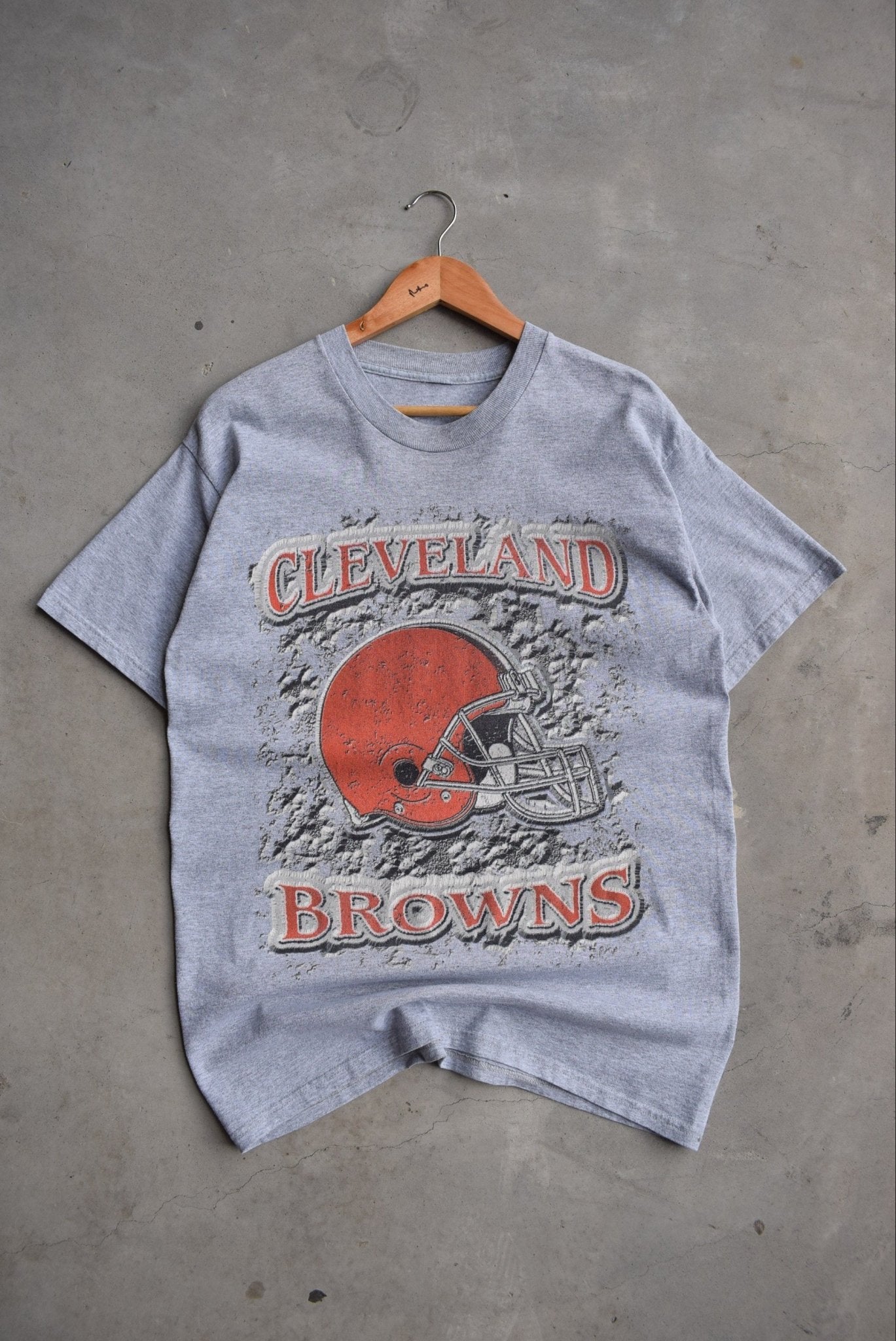 NFL Cleveland Browns Grey Graphic Tee — 2000s (M) - Retrospective Store