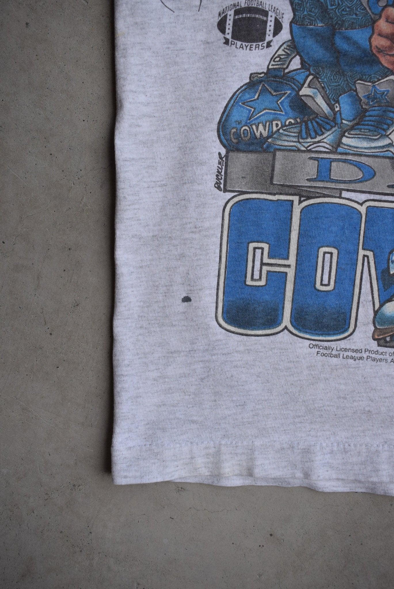NFL Dallas Cowboys Grey Caricature Tee — 1993 (L) - Retrospective Store