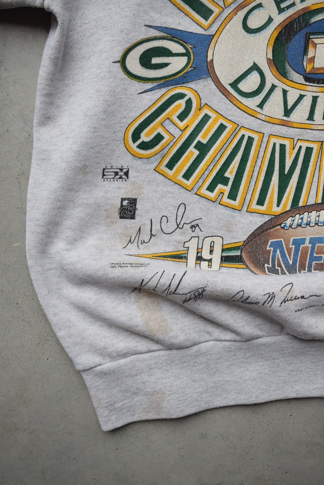 NFL Green Bay Packers Champions Grey Graphic Crewneck — 1996 (S/M) - Retrospective Store