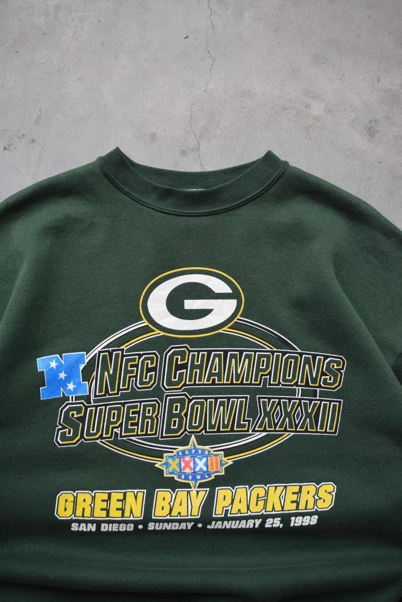NFL Green Bay Packers Superbowl Champions Green Crewneck — 1998 (L) - Retrospective Store