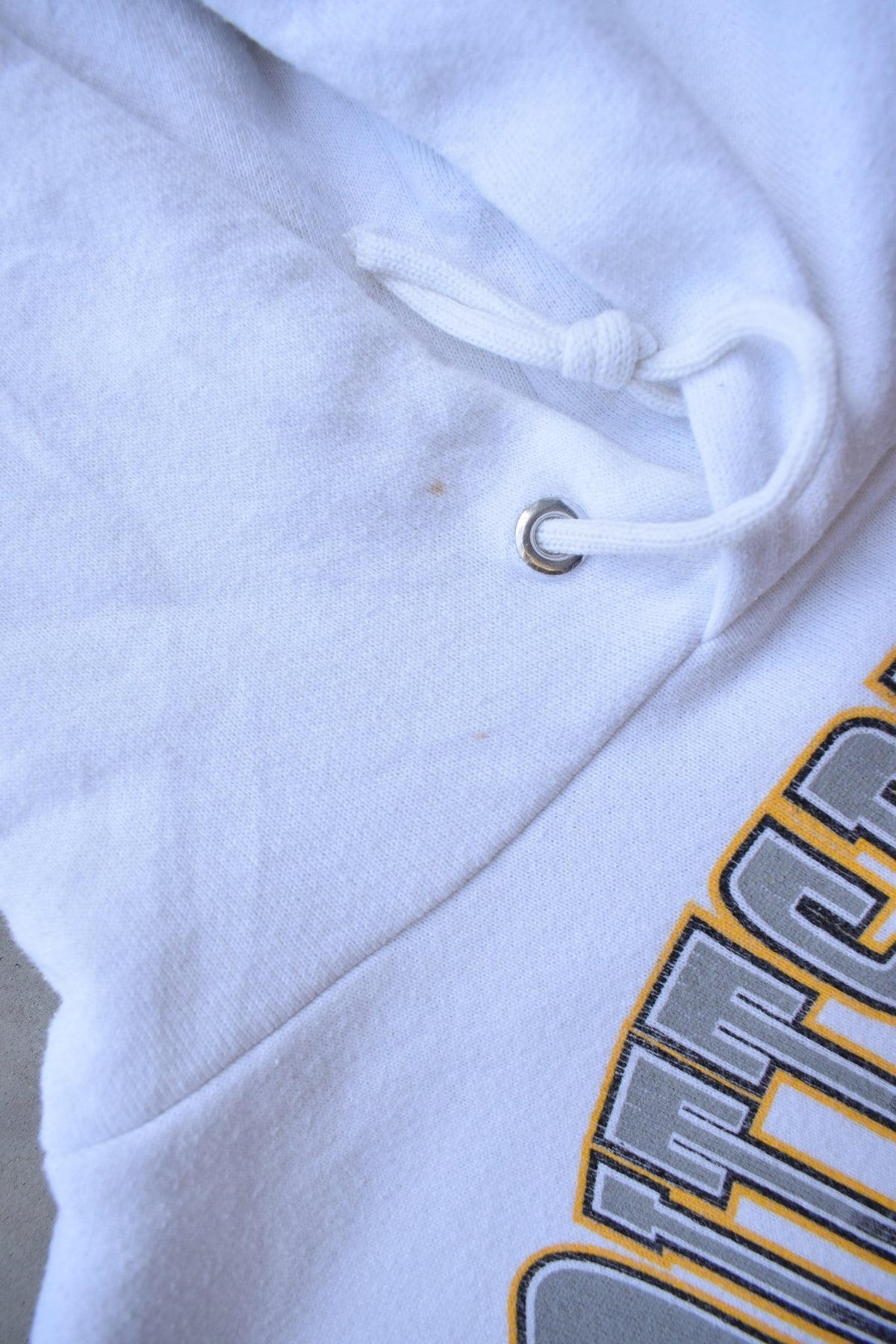 NFL Pittsburgh Steelers White Graphic Hoodie — 1997 (M) - Retrospective Store