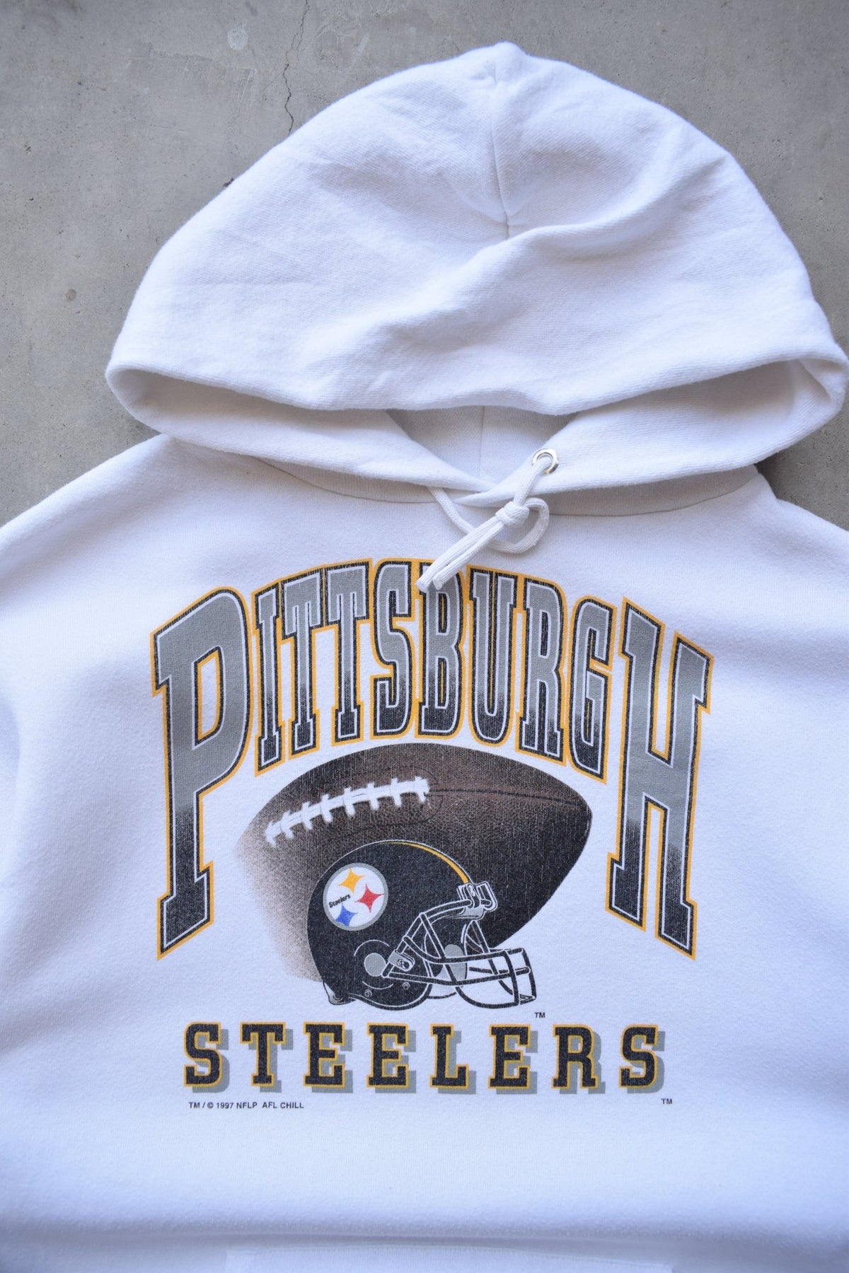 NFL Pittsburgh Steelers White Graphic Hoodie — 1997 (M) - Retrospective Store