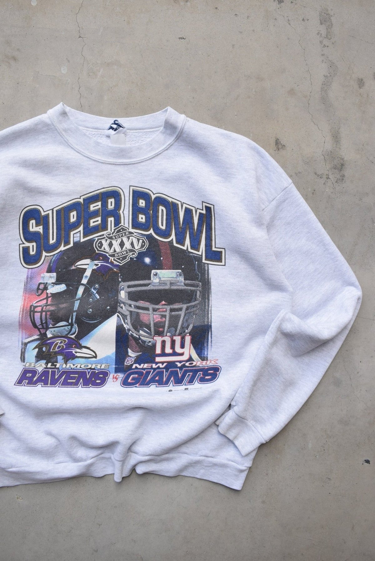 NFL Ravens vs. Giants Superbowl XXXV Grey Graphic Crewneck — 2001 (M) - Retrospective Store