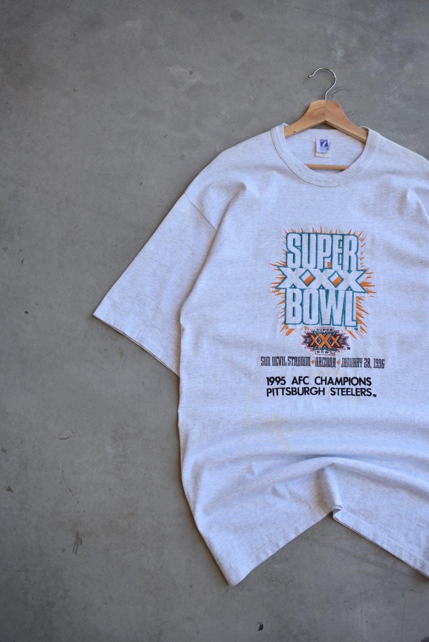 NFL Superbowl XXX Embroidered Tee — 1996 (XL) - Retrospective Store