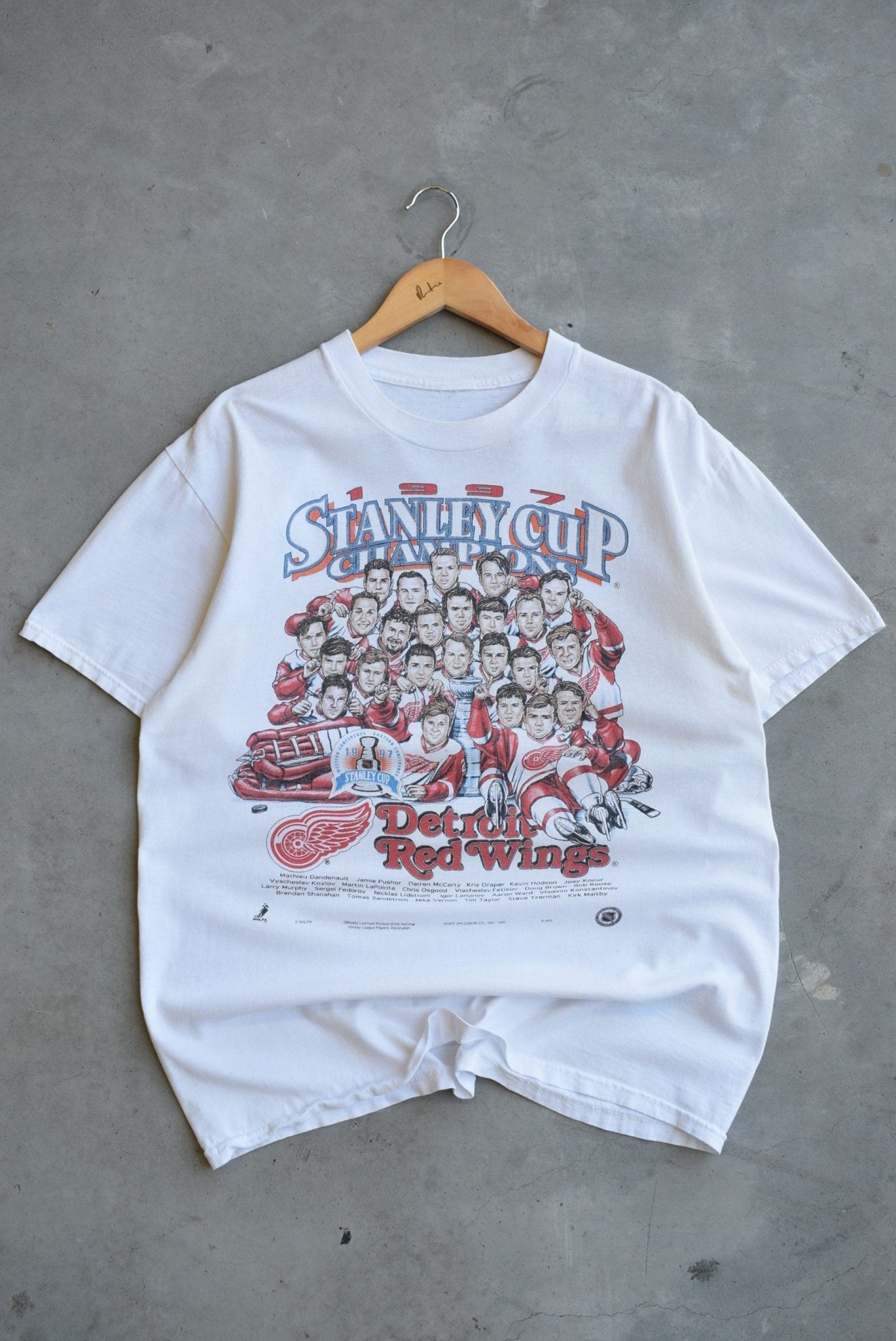 NHL Detroit Red Wings Stanley Cup Champions White Tee — 1997 (L) - Retrospective Store