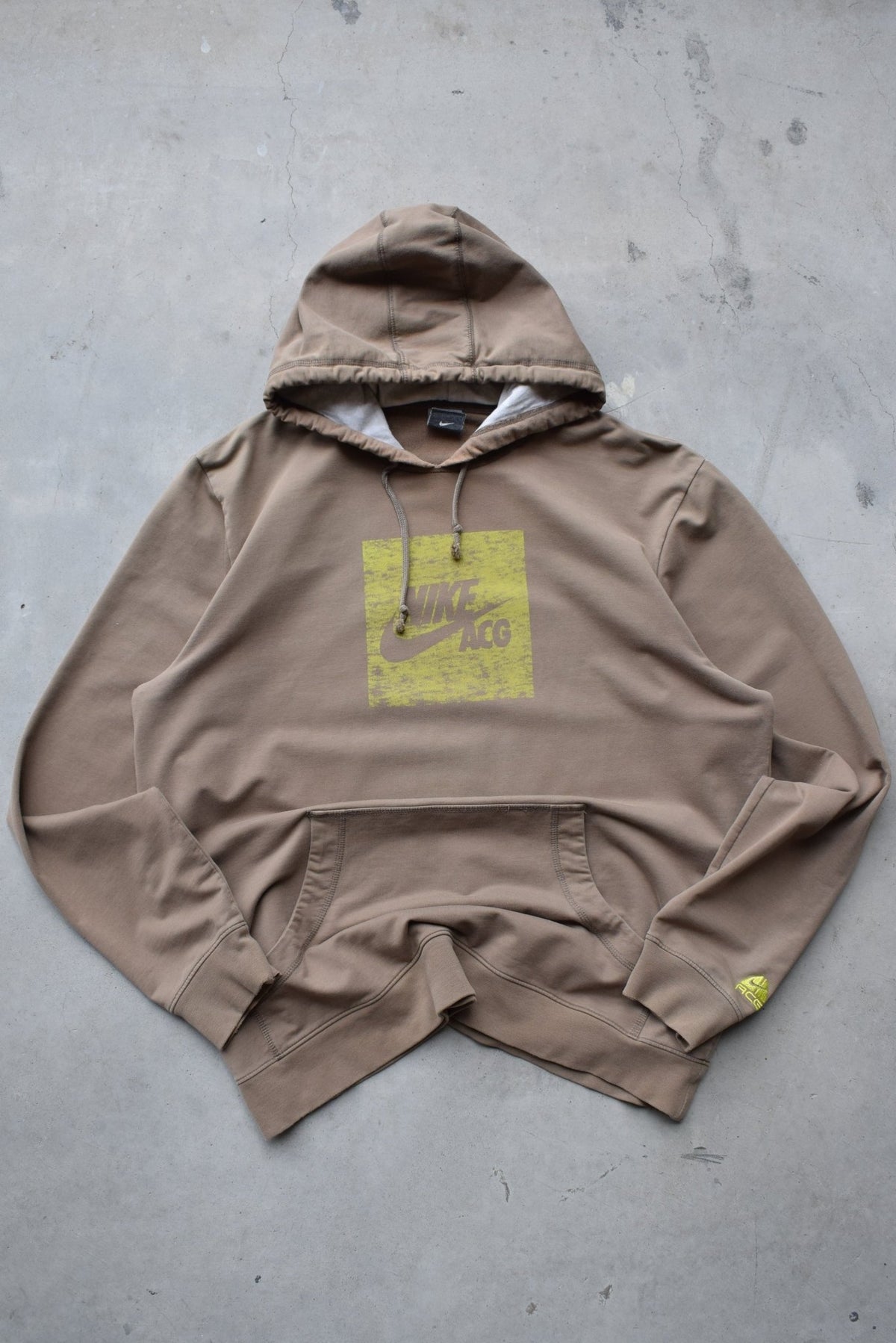 Nike ACG Brown Spellout Hoodie — 2000s (L) - Retrospective Store