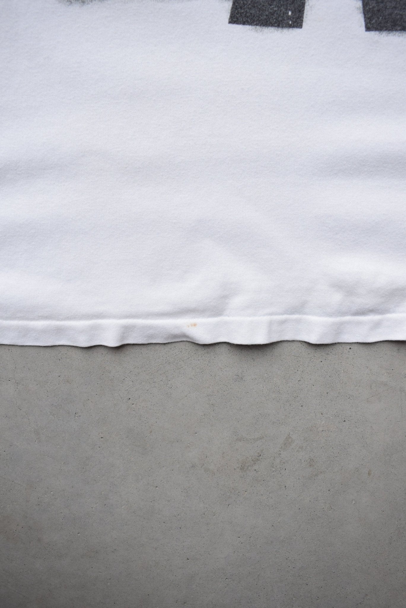 Nike Air Jordan White Graphic Tee — 1990s (L) - Retrospective Store