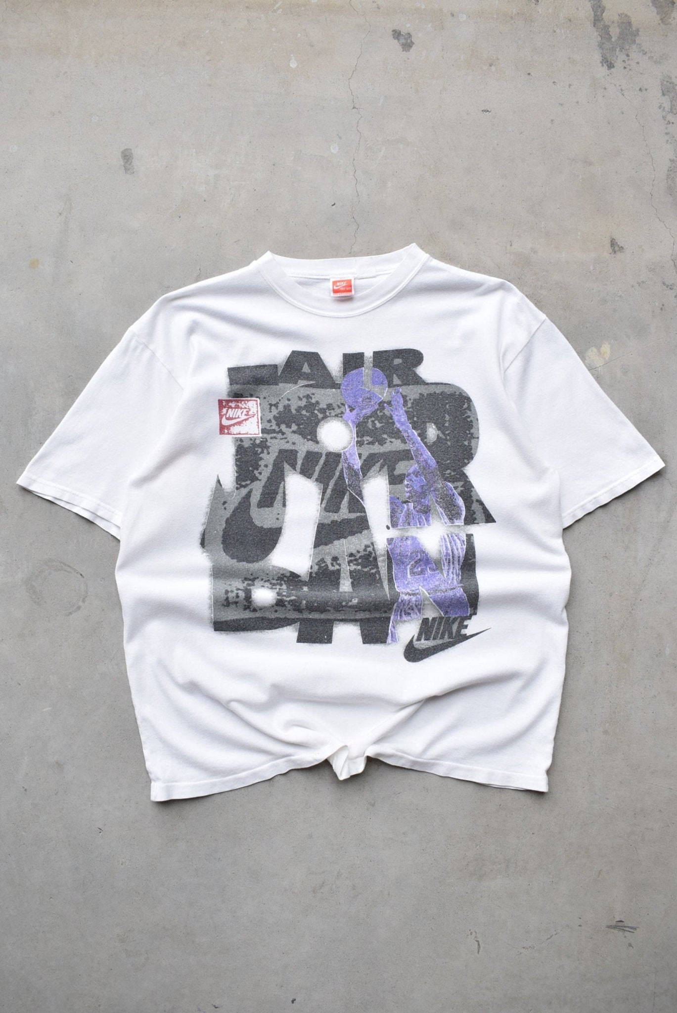 Nike Air Jordan White Graphic Tee — 1990s (L) - Retrospective Store