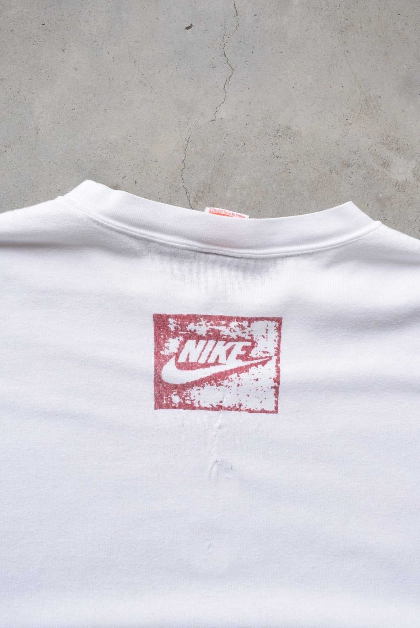 Nike Air Jordan White Graphic Tee — 1990s (L) - Retrospective Store