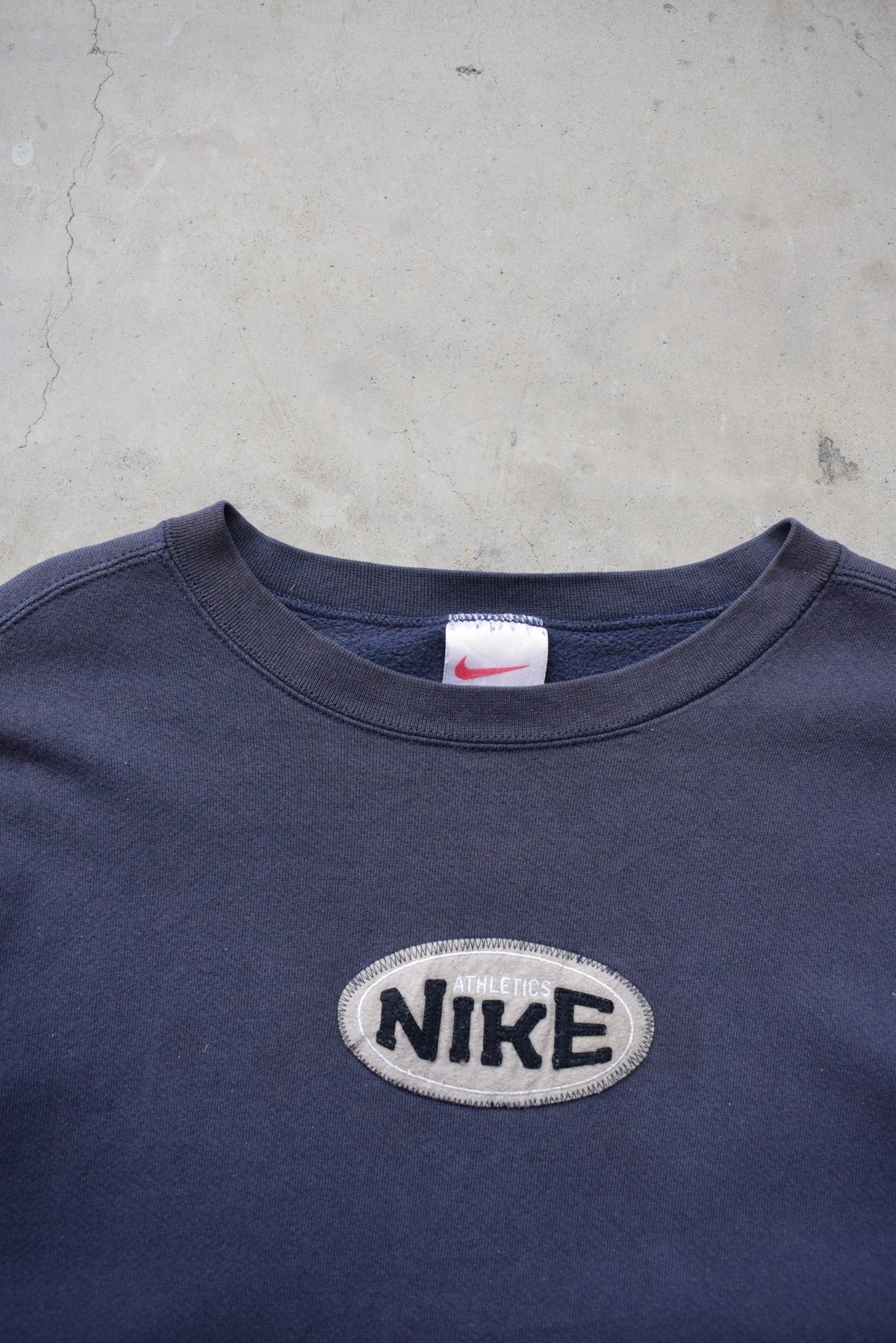 Nike Athletics Navy Embroidered Spellout Crewneck — 1990s (XL) - Retrospective Store