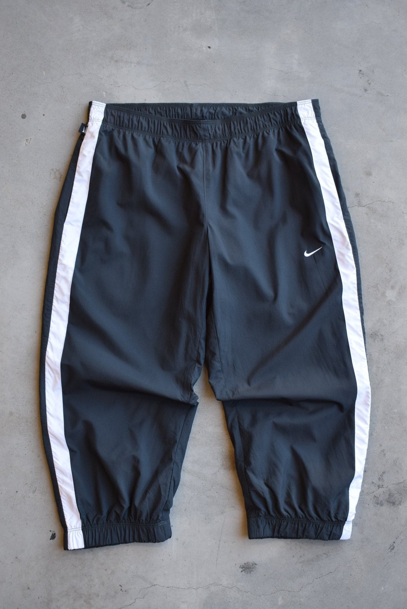 Nike Black Embroidered Swoosh 3/4 Track Pants — 2000s (S) - Retrospective Store