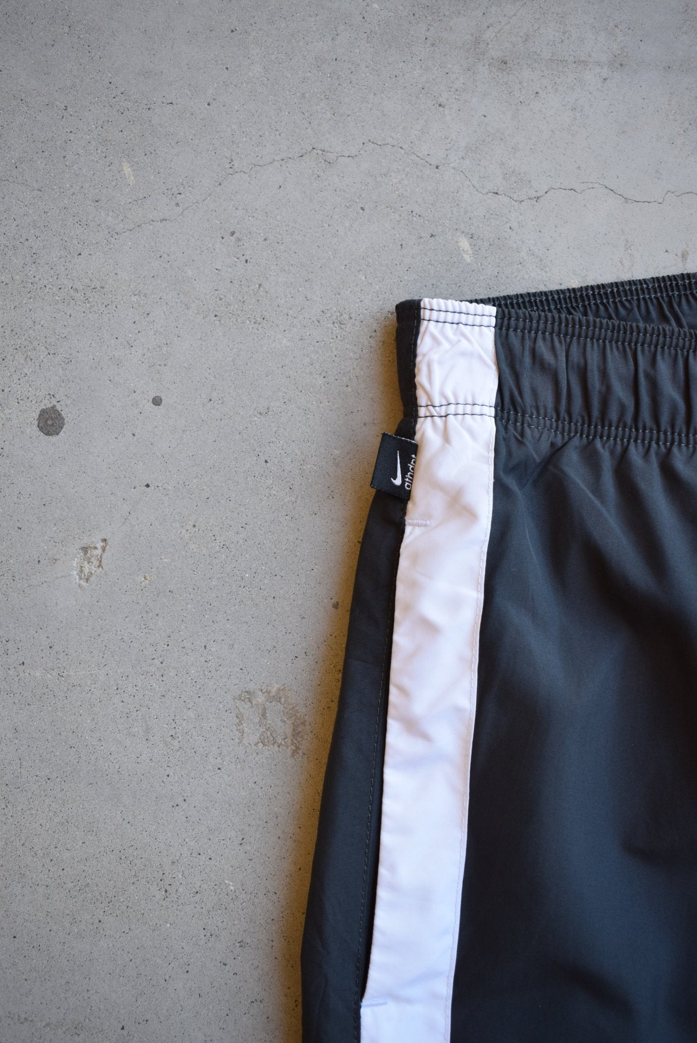 Nike Black Embroidered Swoosh 3/4 Track Pants — 2000s (S) - Retrospective Store