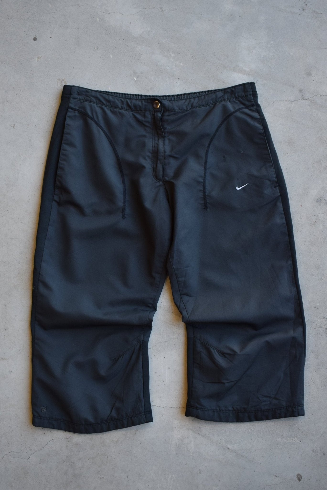Nike Black Embroidered Swoosh 3/4 Track Pants — 2000s (Women's 10) - Retrospective Store