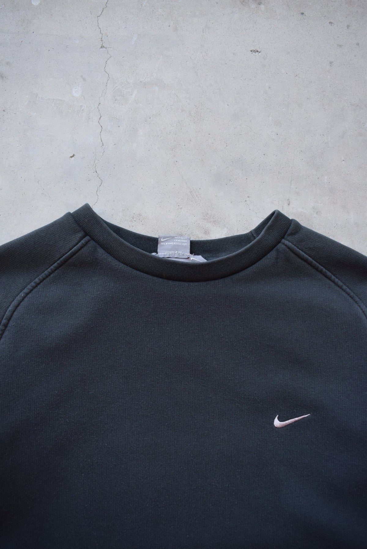 Nike Black Embroidered Swoosh Crewneck — 2000s (L) - Retrospective Store