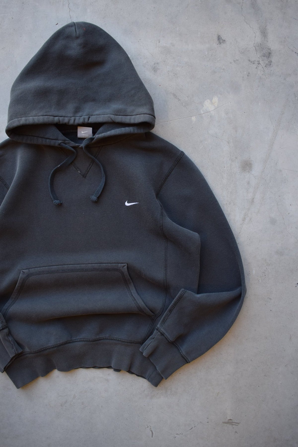 Nike Black Embroidered Swoosh Hoodie — 2000s (S) - Retrospective Store