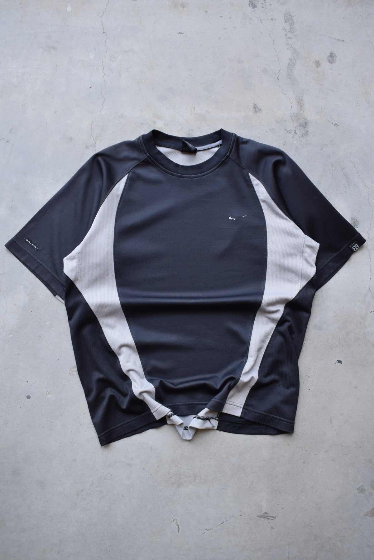 Nike Black & Grey Dri-Fit Tee — 2000s (M/L) - Retrospective Store