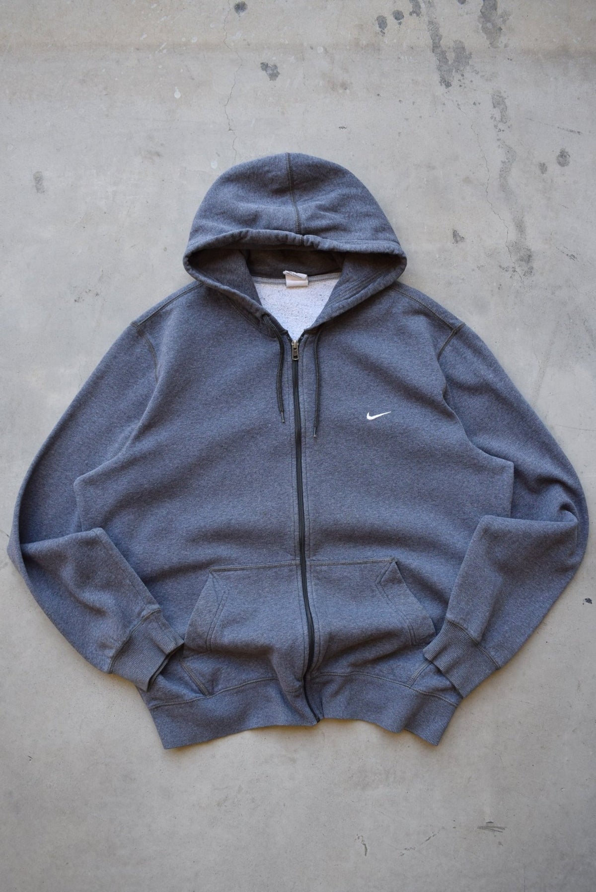 Nike Charcoal Embroidered Swoosh Full-Zip Hoodie — 2000s (XL) - Retrospective Store