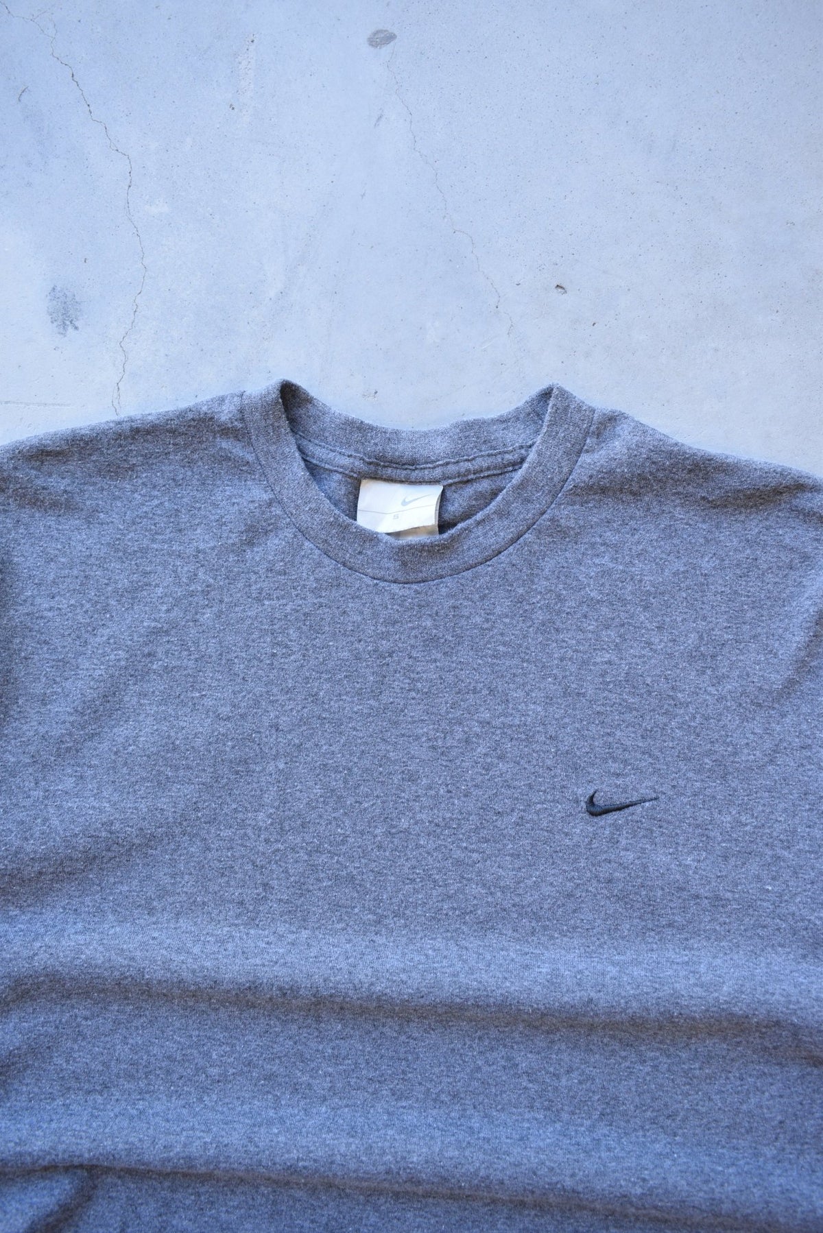 Nike Charcoal Embroidered Swoosh Tee — 2000s (M) - Retrospective Store
