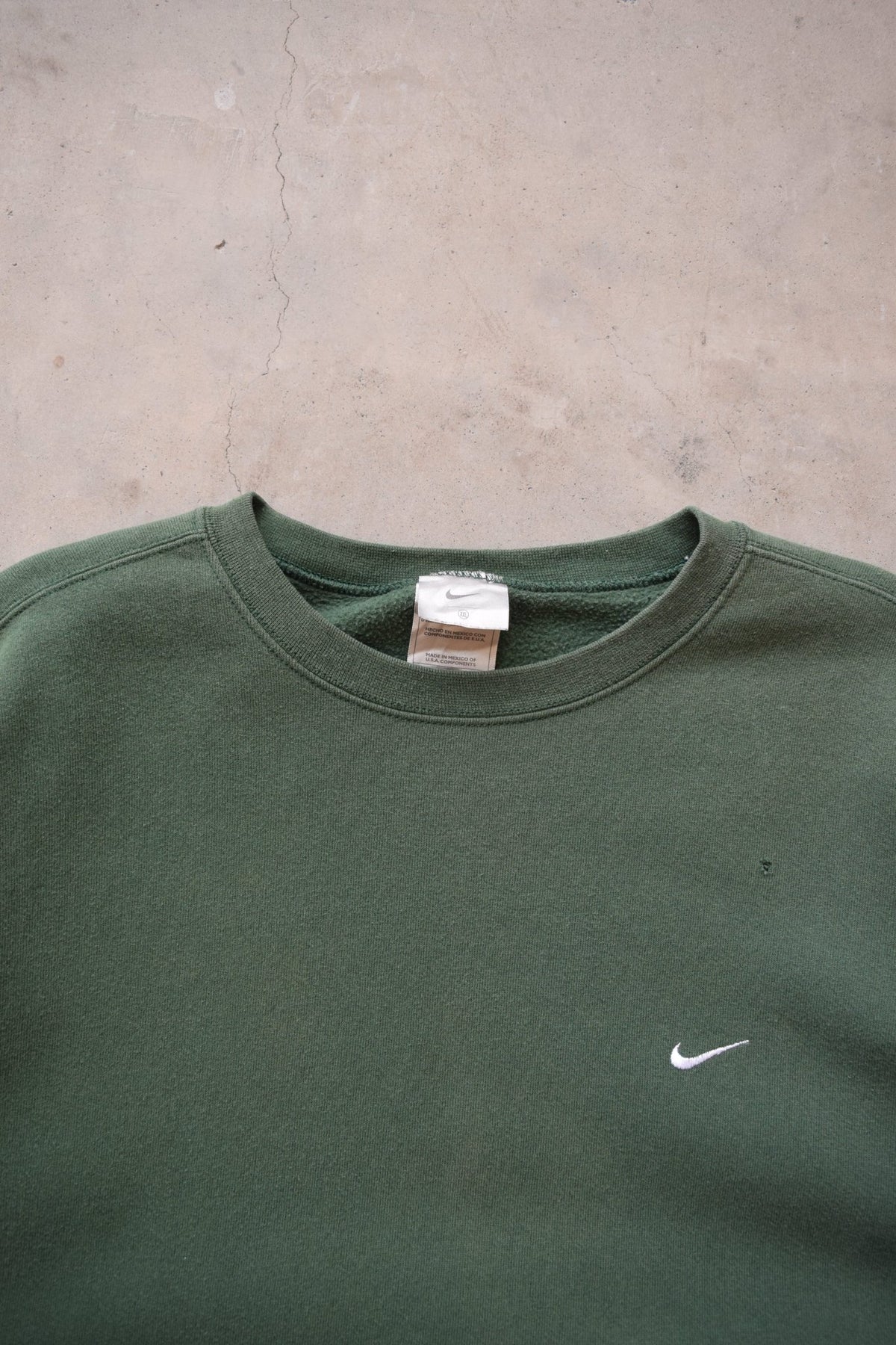 Nike Green Embroidered Swoosh Crewneck — 2000s (XXL) - Retrospective Store