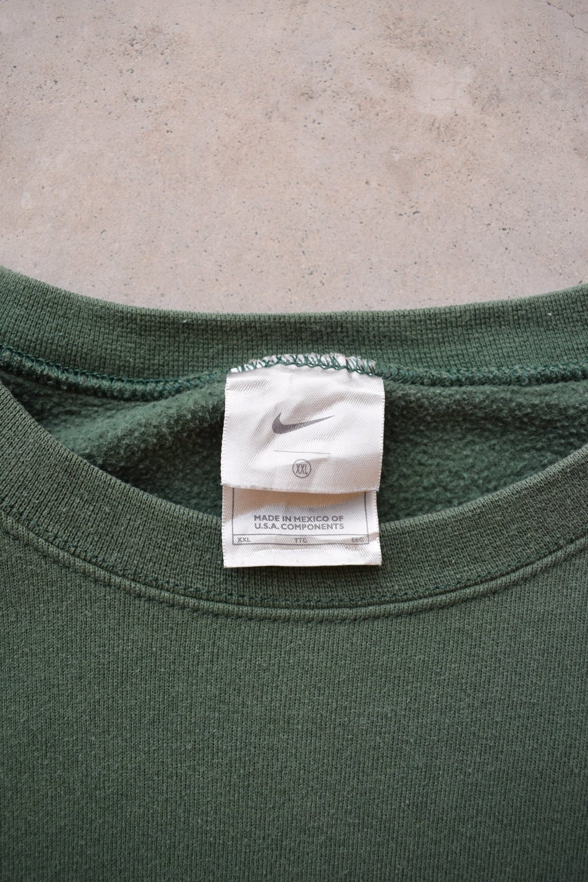 Nike Green Embroidered Swoosh Crewneck — 2000s (XXL) - Retrospective Store