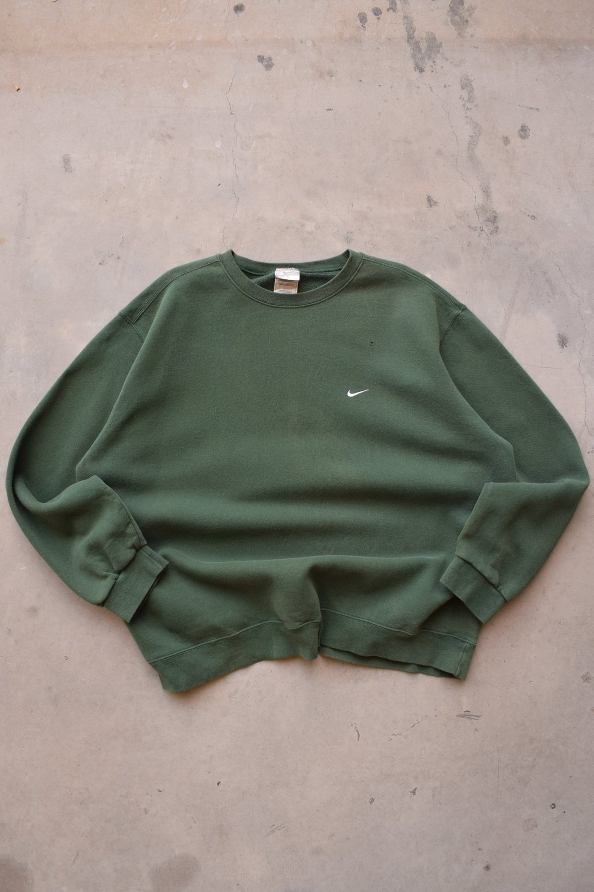 Nike Green Embroidered Swoosh Crewneck — 2000s (XXL) - Retrospective Store