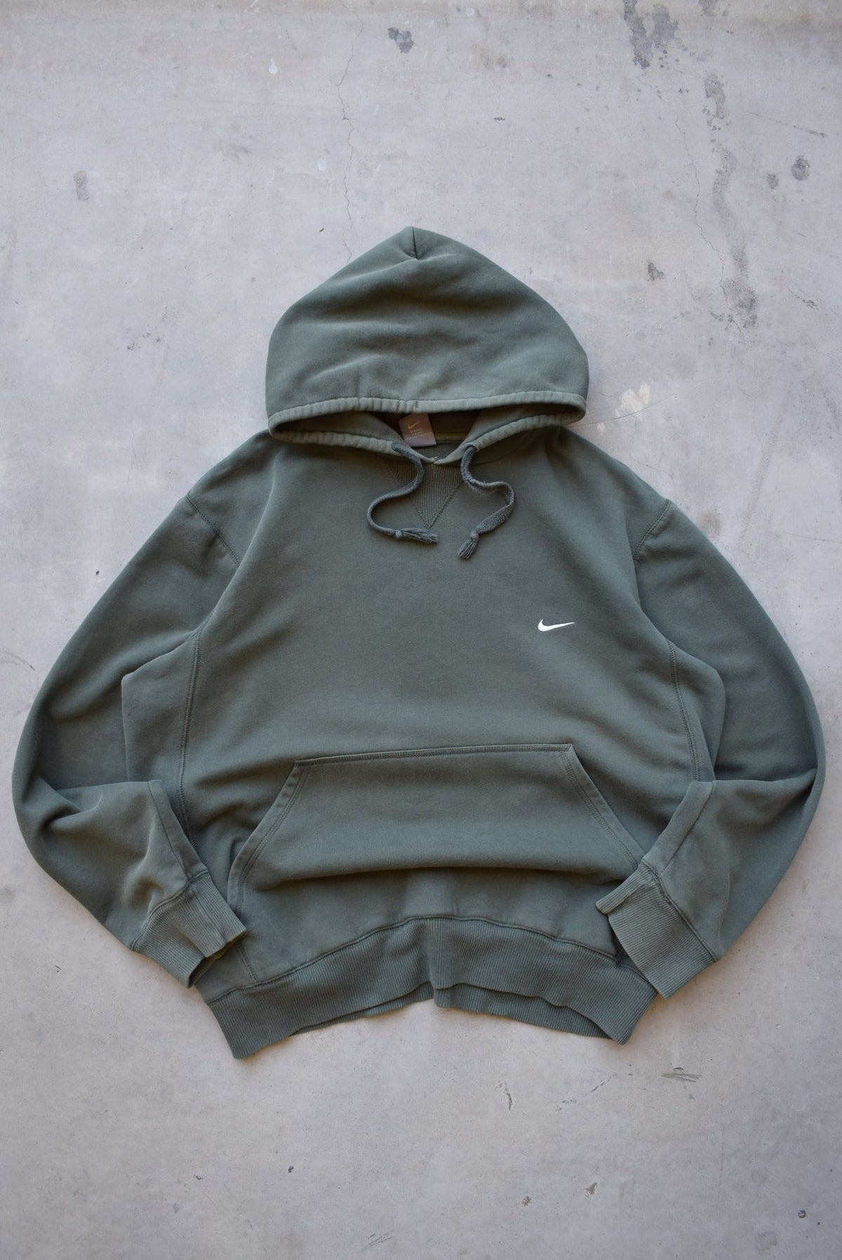 Nike Green Embroidered Swoosh Hoodie — 2000s (L) - Retrospective Store