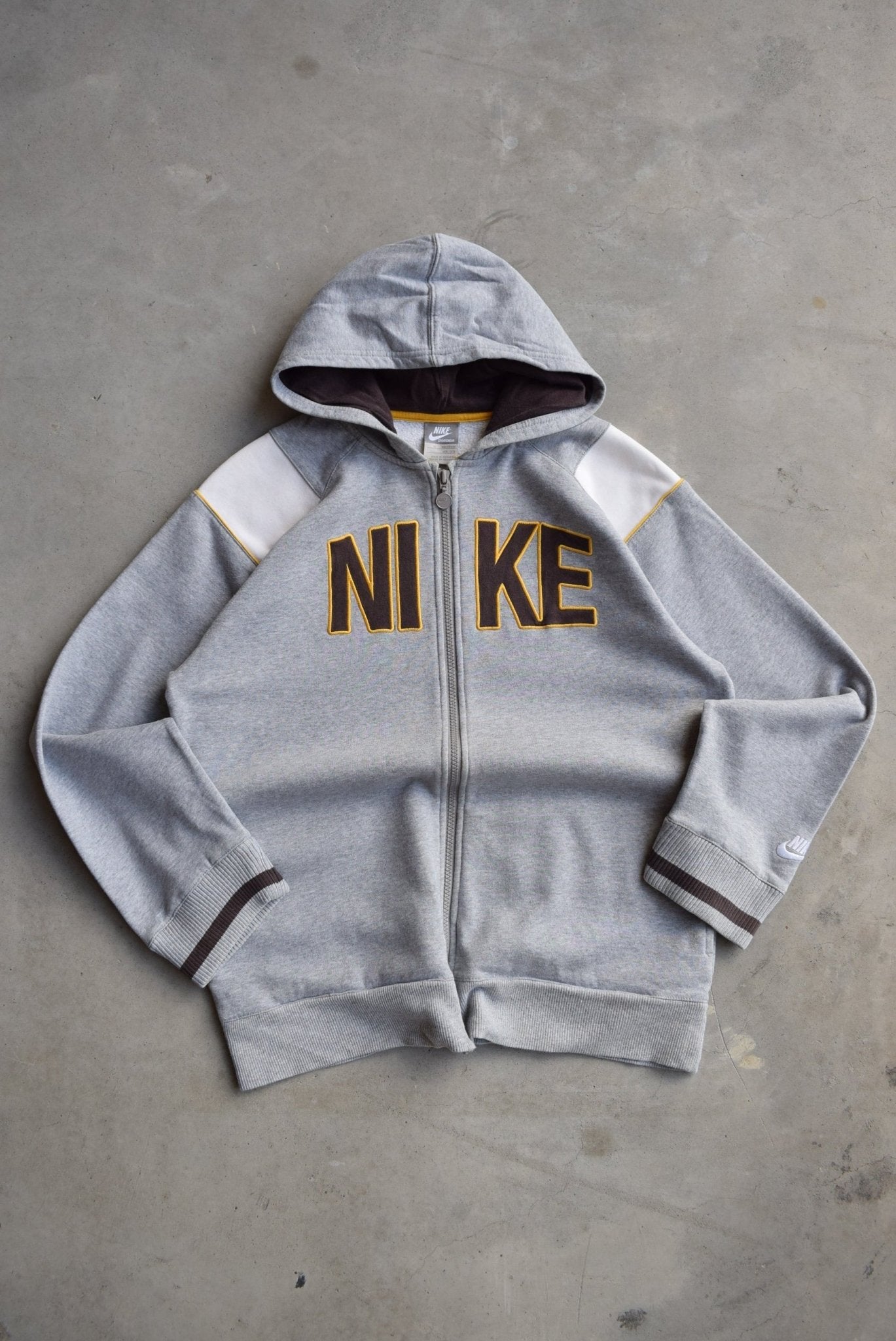 Nike Grey Embroidered Spellout Full-Zip Hoodie — 2000s (S) - Retrospective Store