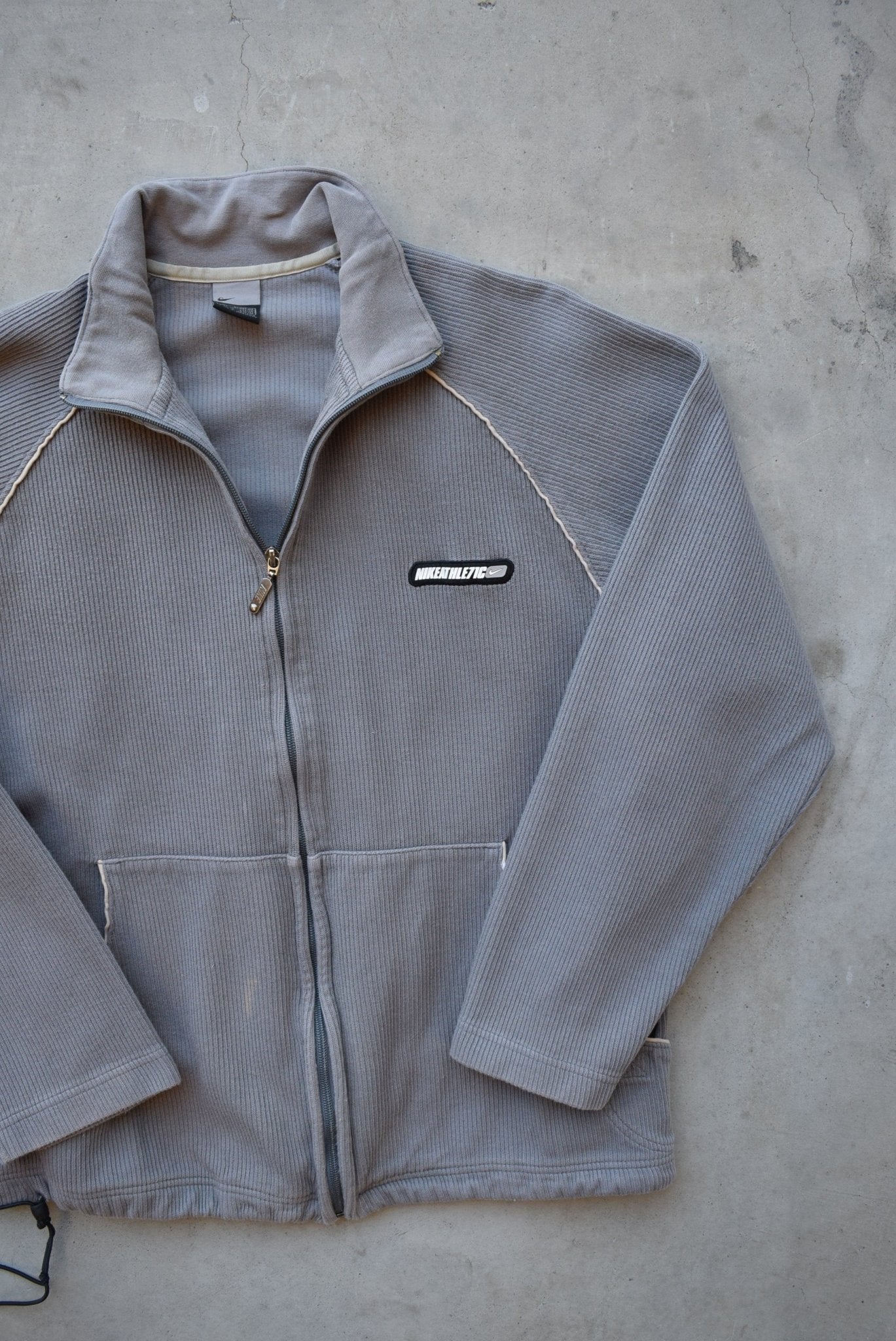 Nike Grey Embroidered Spellout Jacket — 2000s (M/L) - Retrospective Store