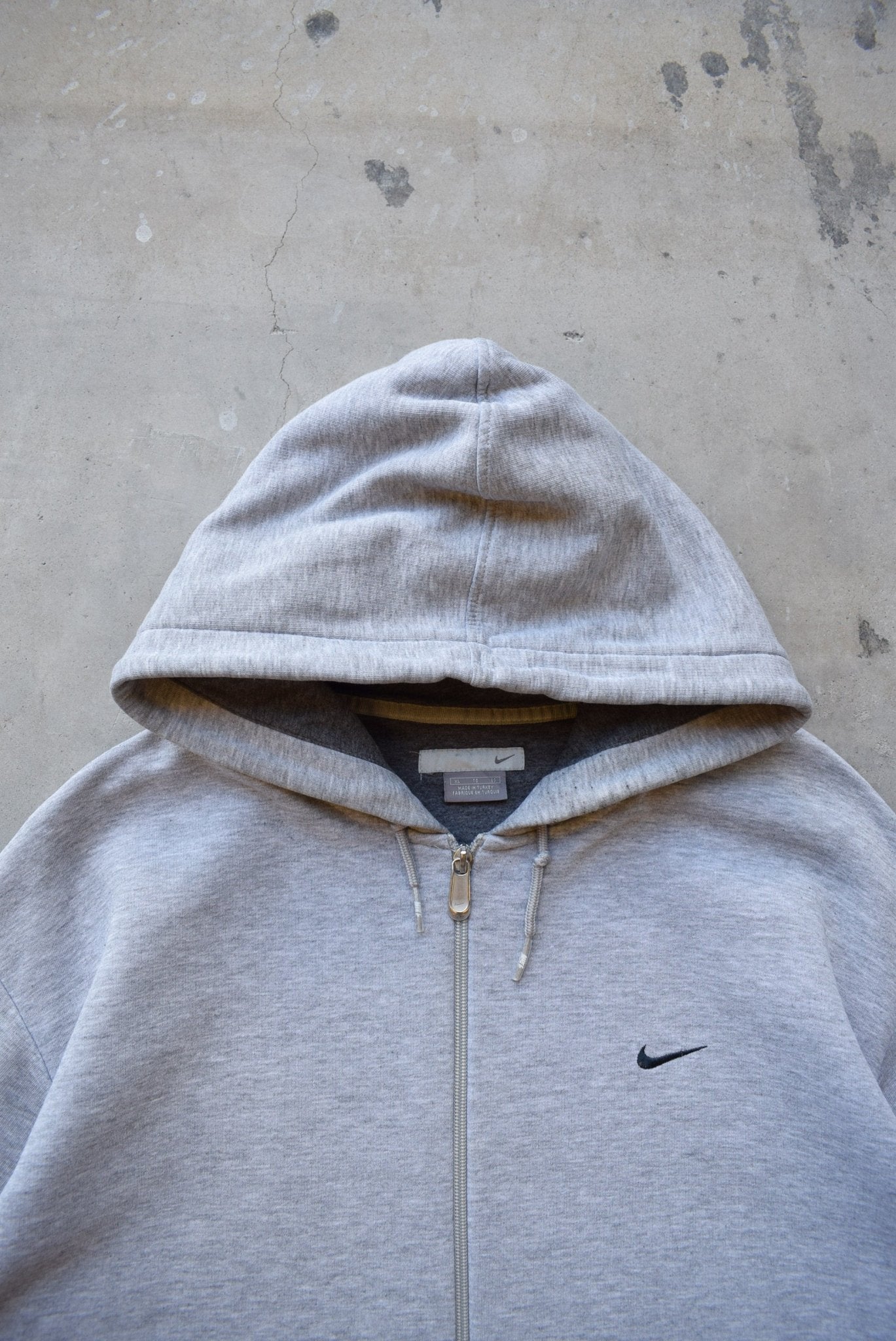 Nike Grey Embroidered Swoosh Full-Zip Hoodie — 2000s (XL) - Retrospective Store