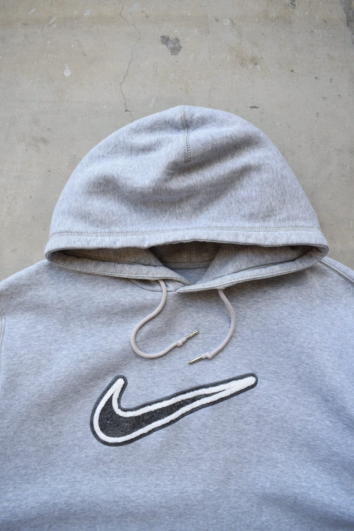 Nike Grey Embroidered Swoosh Hoodie — 2000s (XL) - Retrospective Store