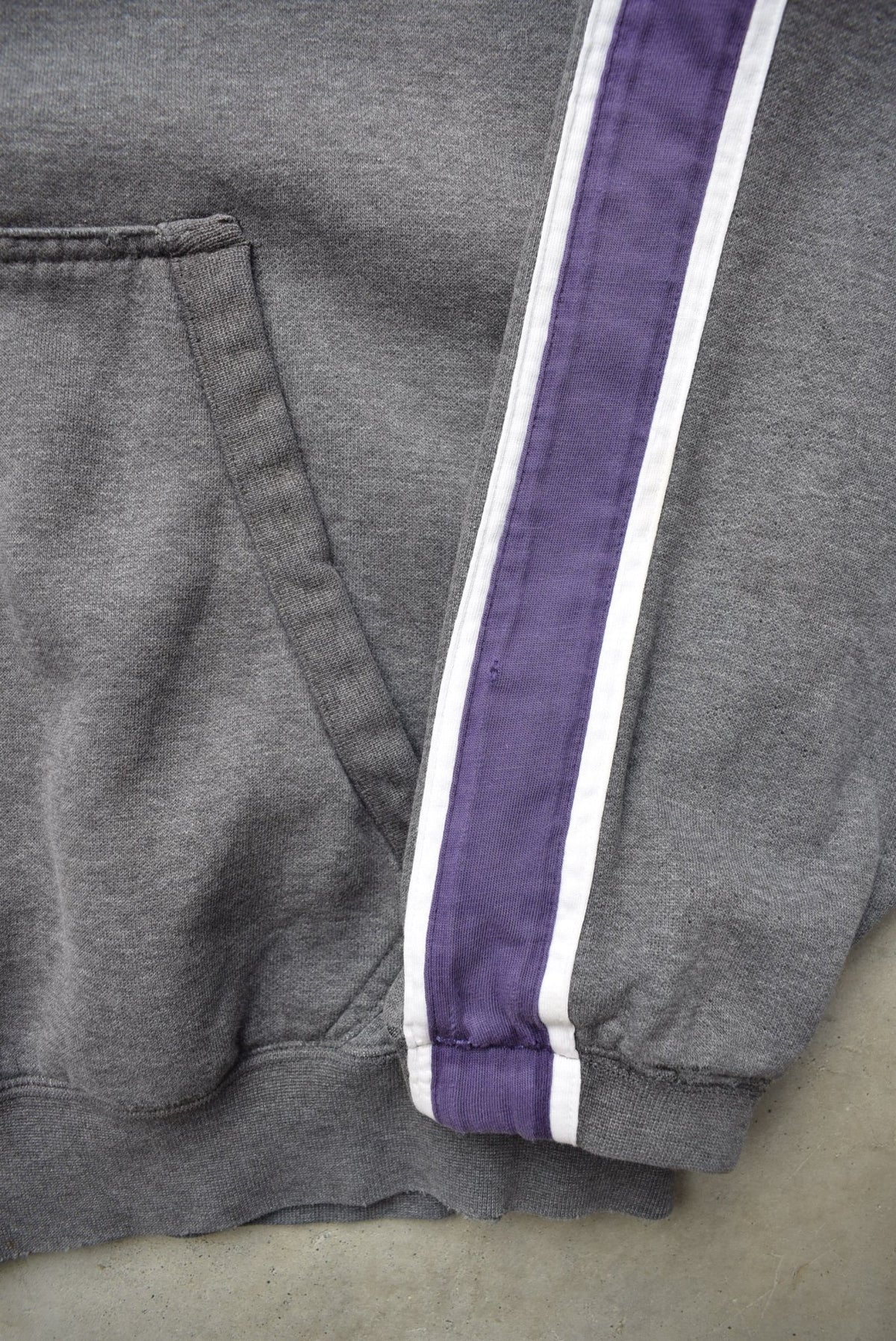 Nike Grey & Purple Embroidered Spellout Full-Zip Hoodie — 2000s (M) - Retrospective Store