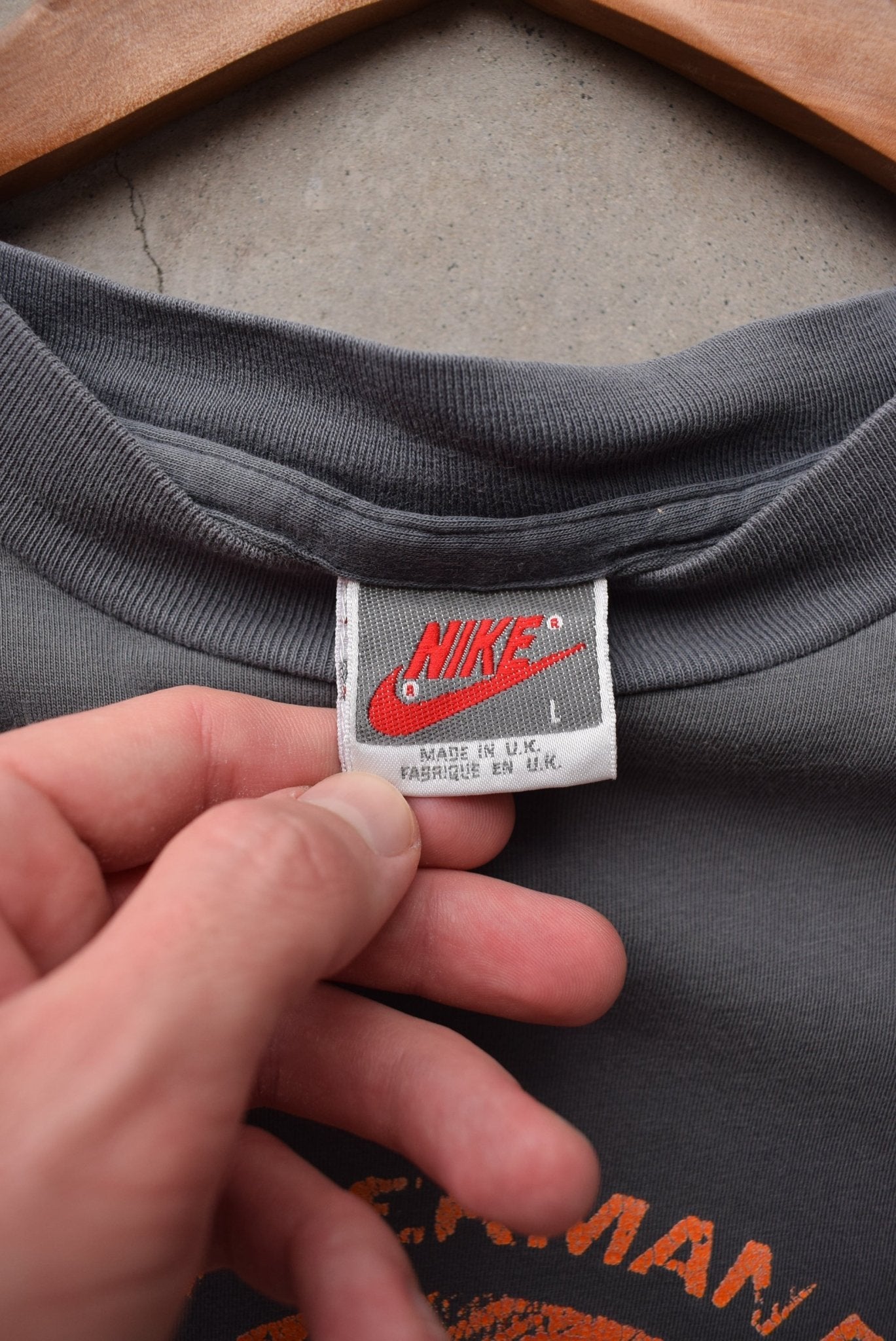 Nike Grey Spellout Tee — 1990s (M) - Retrospective Store
