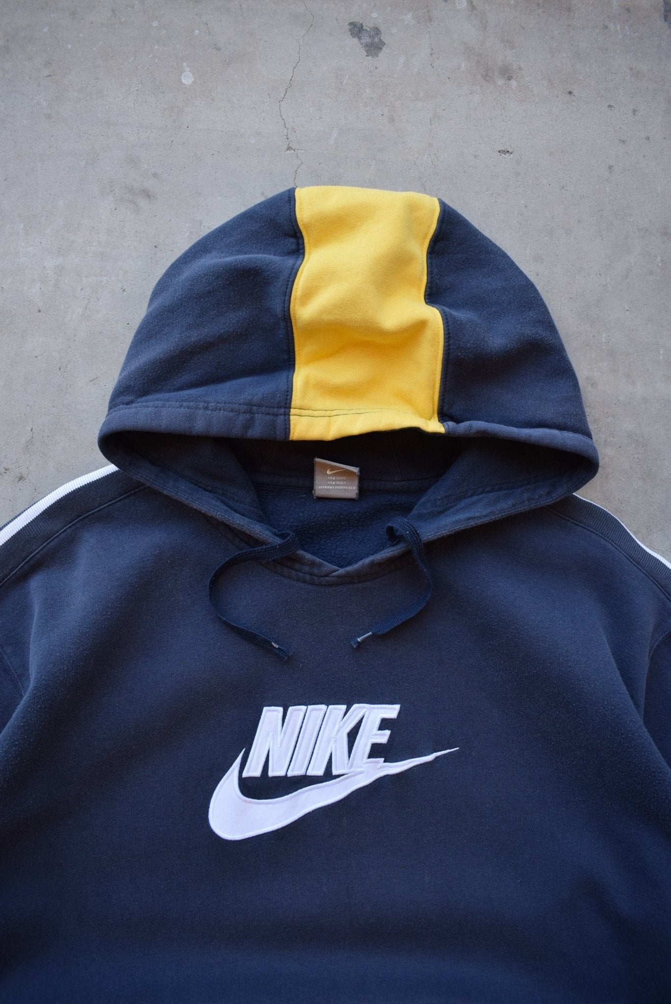 Nike Navy Embroidered Spellout Hoodie — 2000s (XL) - Retrospective Store