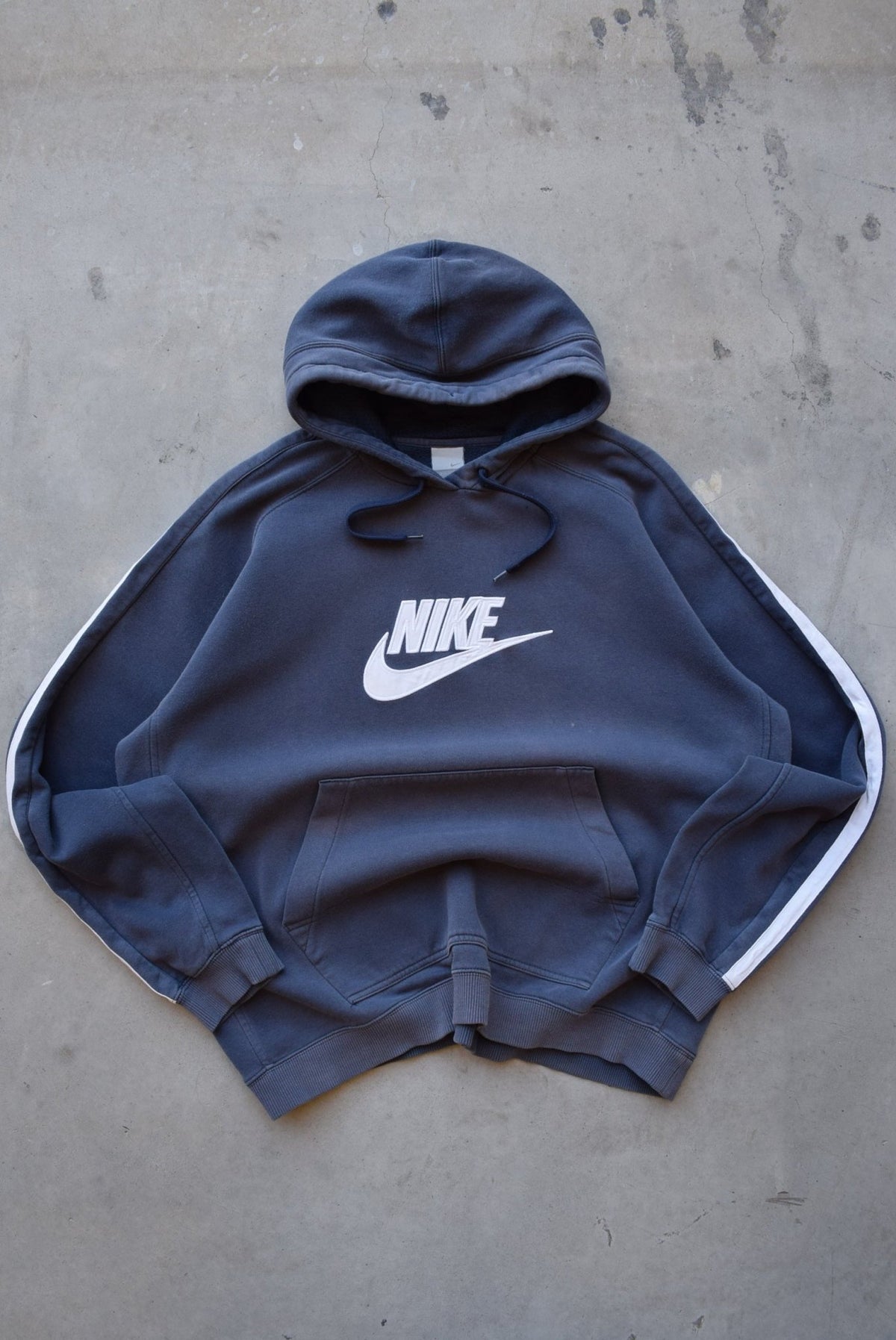 Nike Navy Embroidered Spellout Hoodie — 2000s (XXL) - Retrospective Store