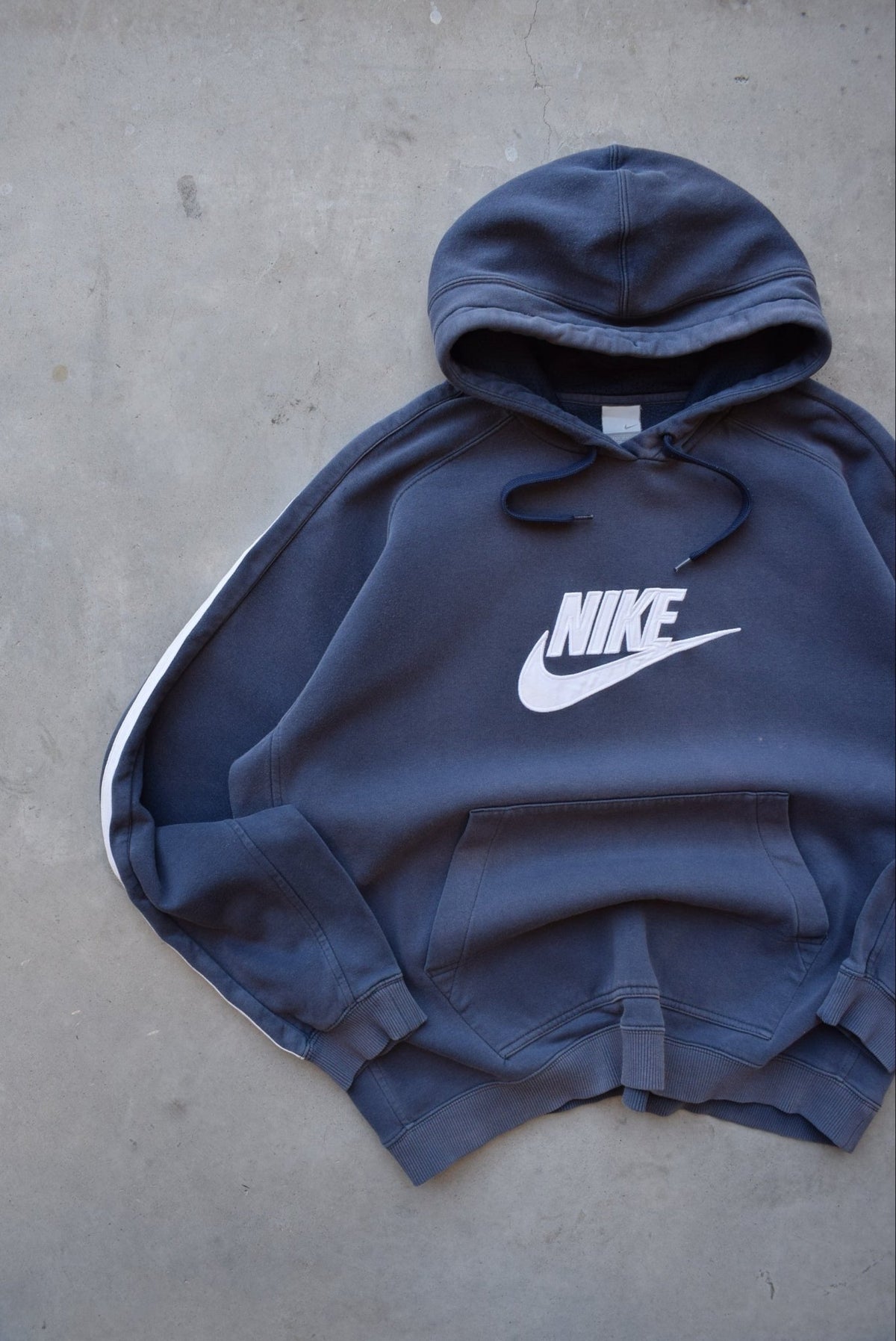 Nike Navy Embroidered Spellout Hoodie — 2000s (XXL) - Retrospective Store