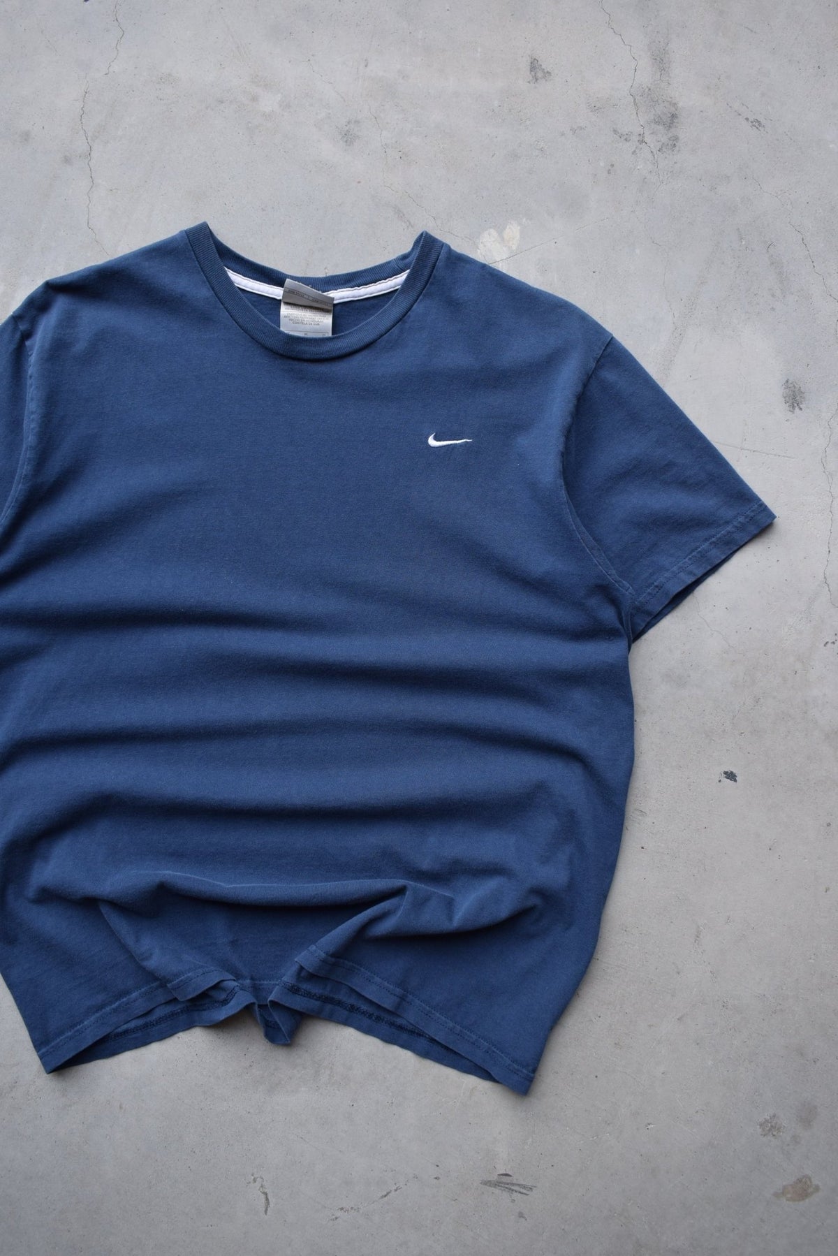 Nike Navy Embroidered Swoosh Tee — 2000s (M) - Retrospective Store